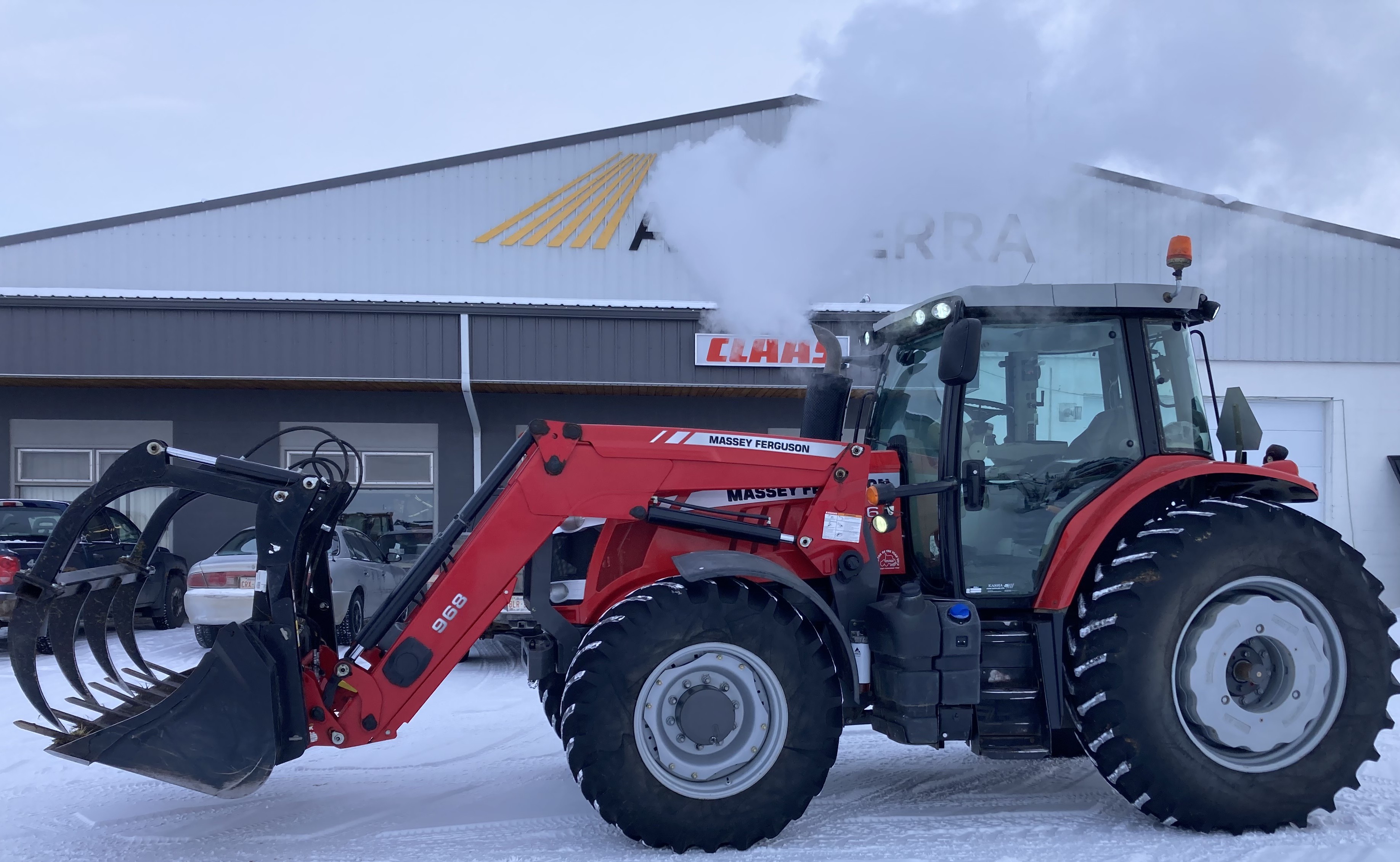 2013 Massey Ferguson 7616 Tractor