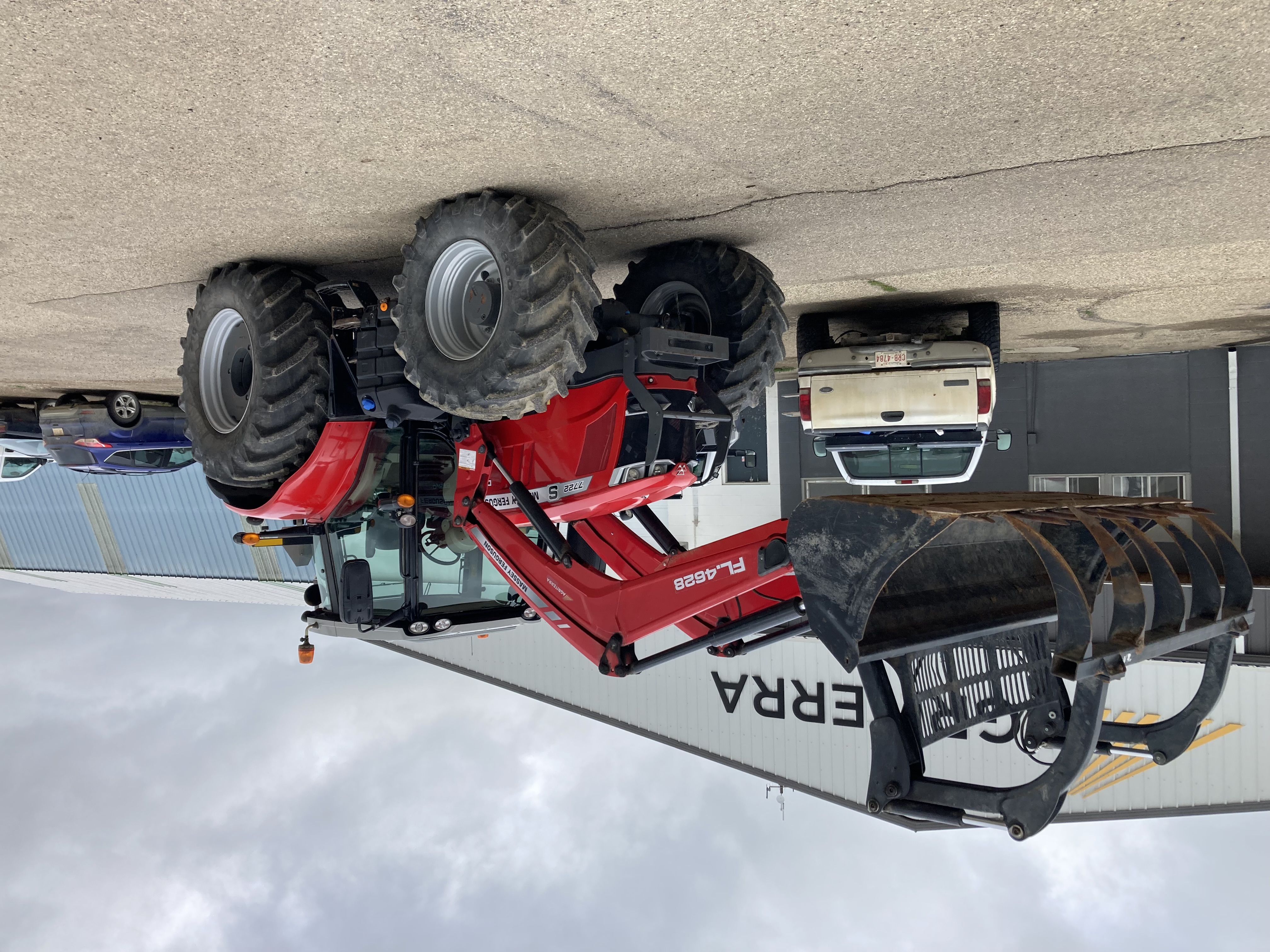 2020 Massey Ferguson 7722 Tractor