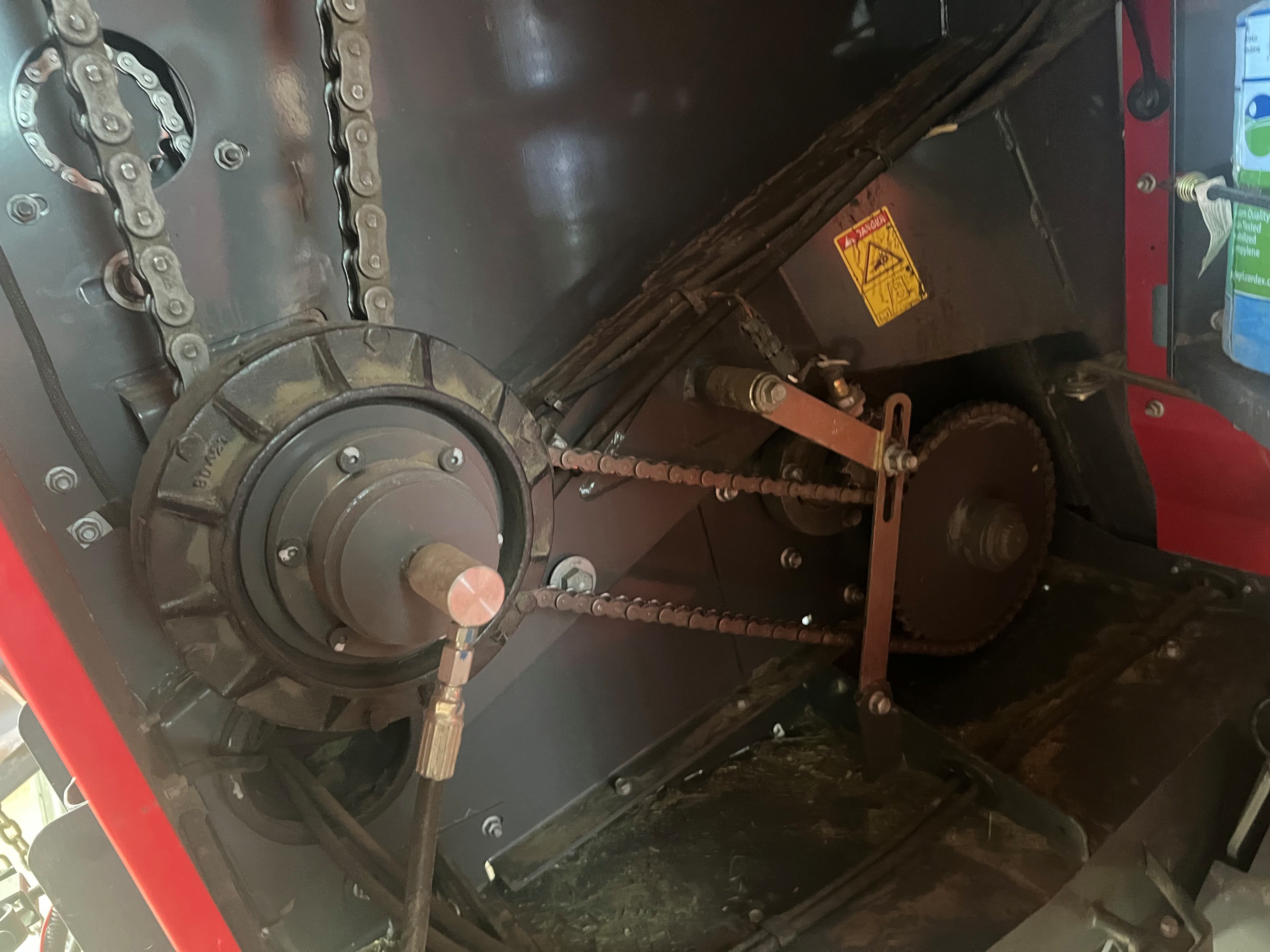 2017 Massey Ferguson 2956A Baler/Round