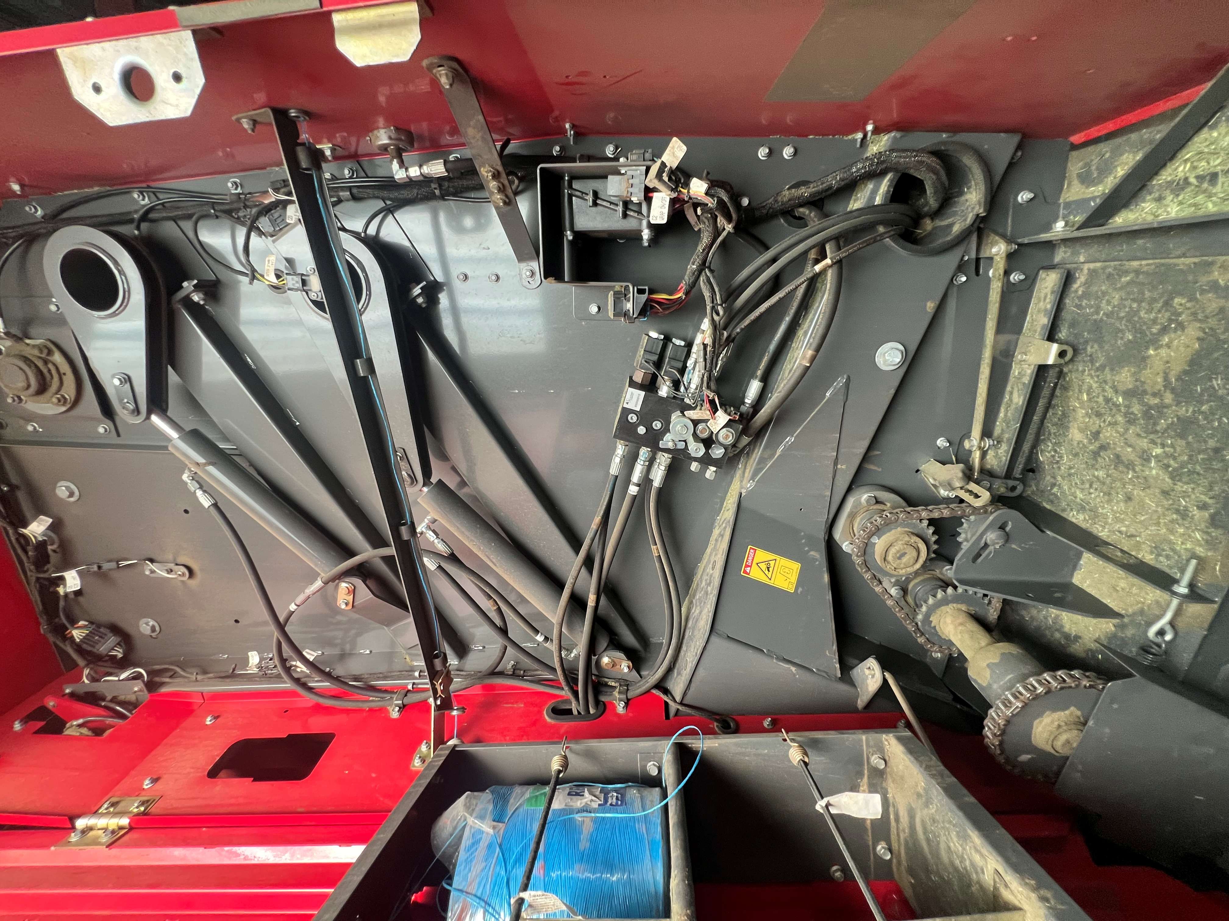 2017 Massey Ferguson 2956A Baler/Round