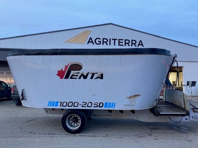 2012 Penta 1000-20SD Vertical Feed Mixer