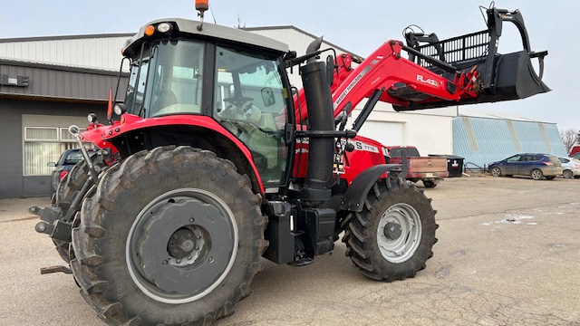 2021 Massey Ferguson 7716S Tractor