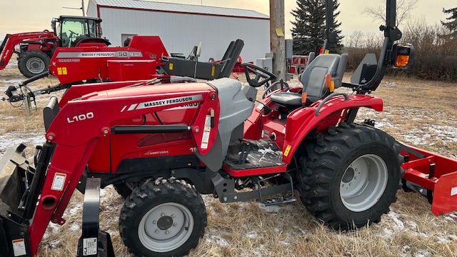 2012 Massey Ferguson 1532HL Tractor Compact