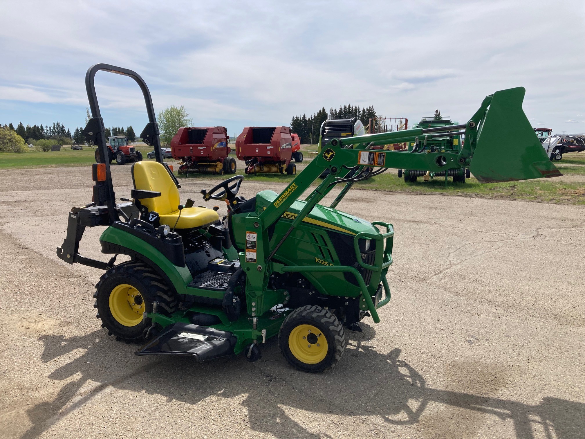 2014 John Deere 1025R Tractor