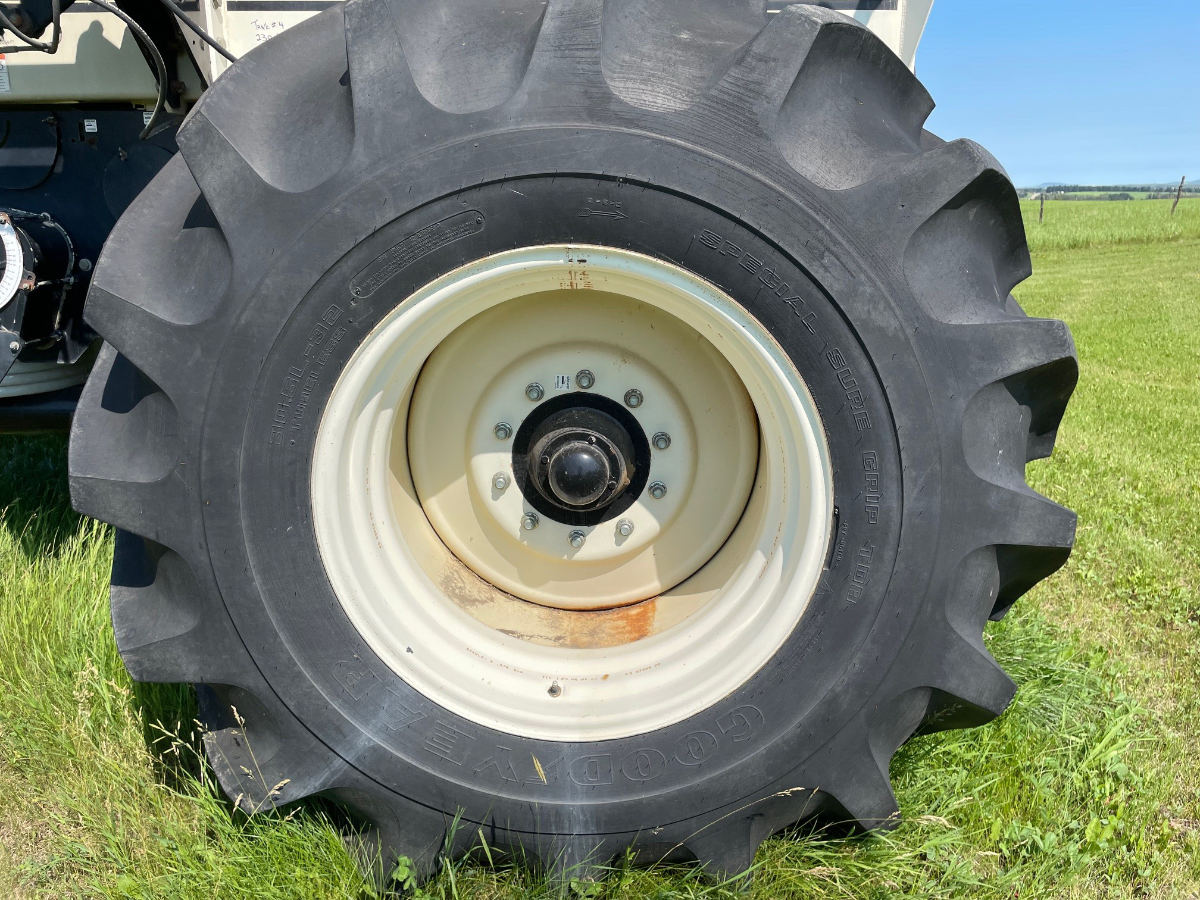 2006 Bourgault 6450 Air Tank/Cart