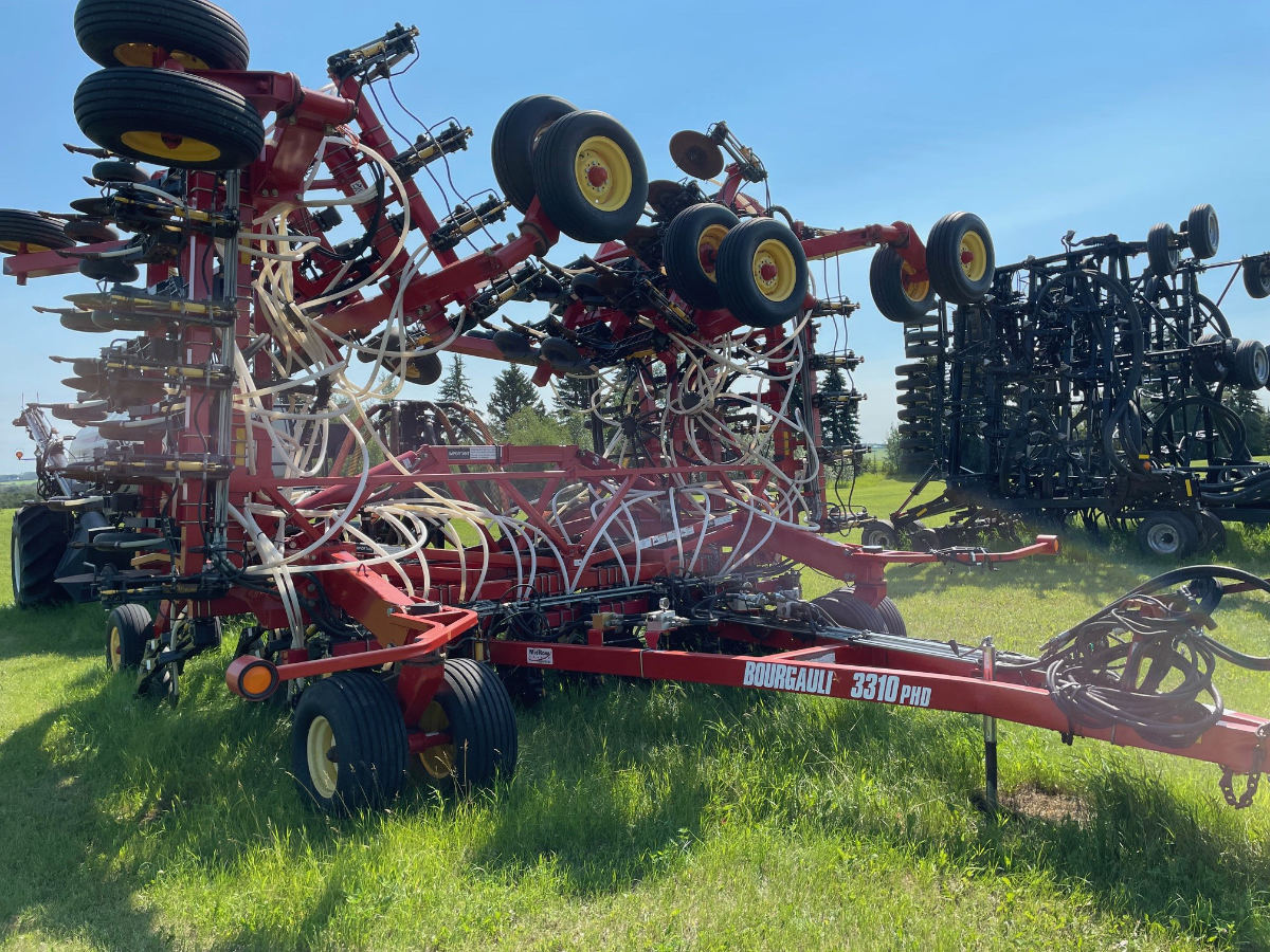 2009 Bourgault 3310PHD Air Drill