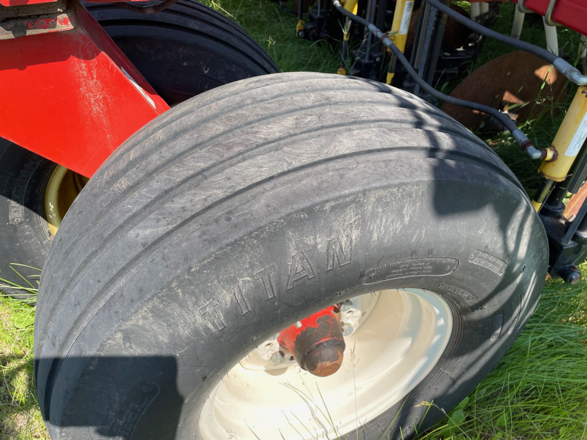 2009 Bourgault 3310PHD Air Drill