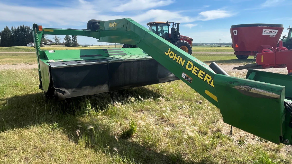 2005 John Deere 735 Mower Conditioner