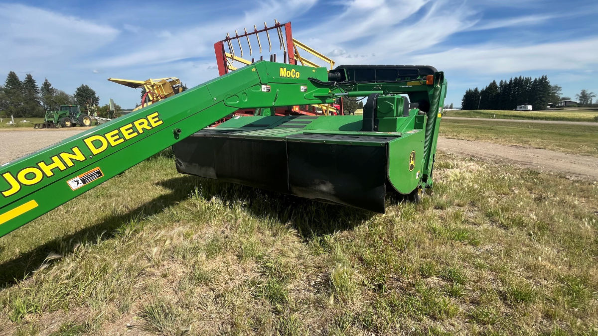 2005 John Deere 735 Mower Conditioner
