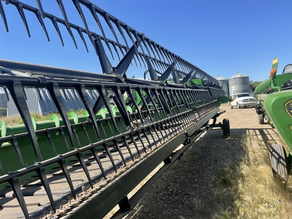 2018 John Deere 640FD Header Combine