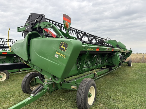 2018 John Deere 640FD Header Combine