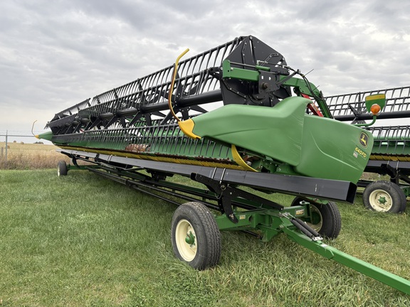 2018 John Deere 640FD Header Combine