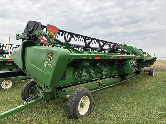 2018 John Deere 640FD Header Combine