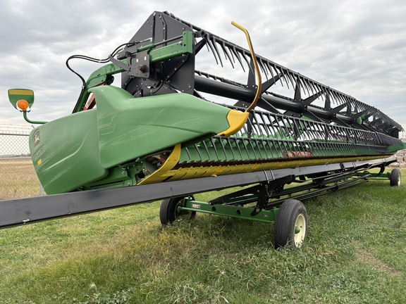 2018 John Deere 640FD Header Combine