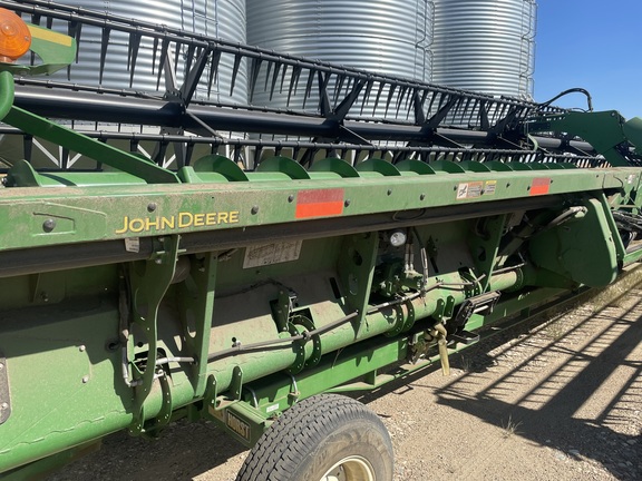 2017 John Deere 640FD Header Combine