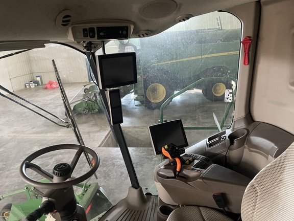 2018 John Deere S780 Combine