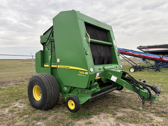 2017 John Deere 569 Baler/Round