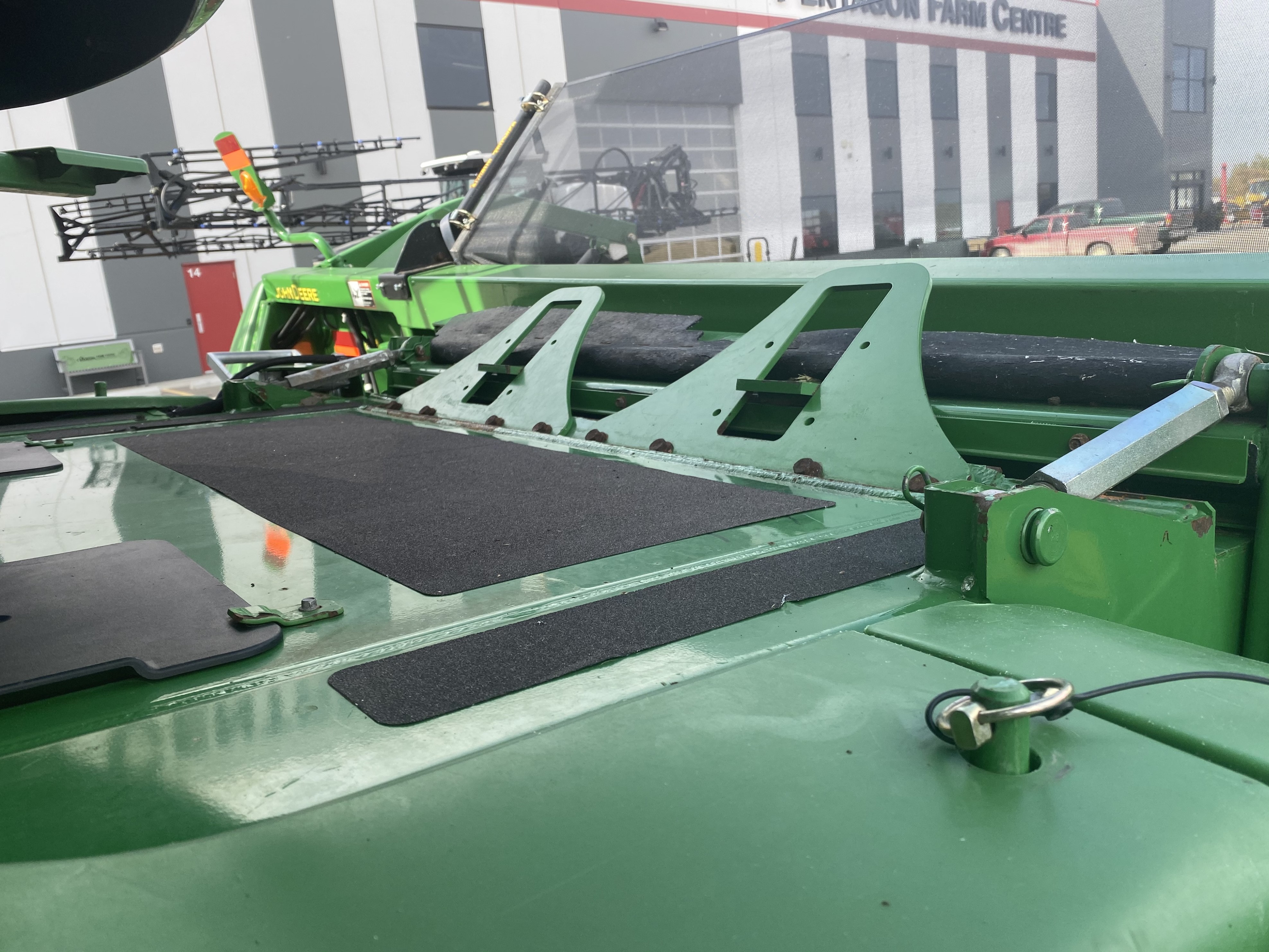 2013 John Deere S690 Combine