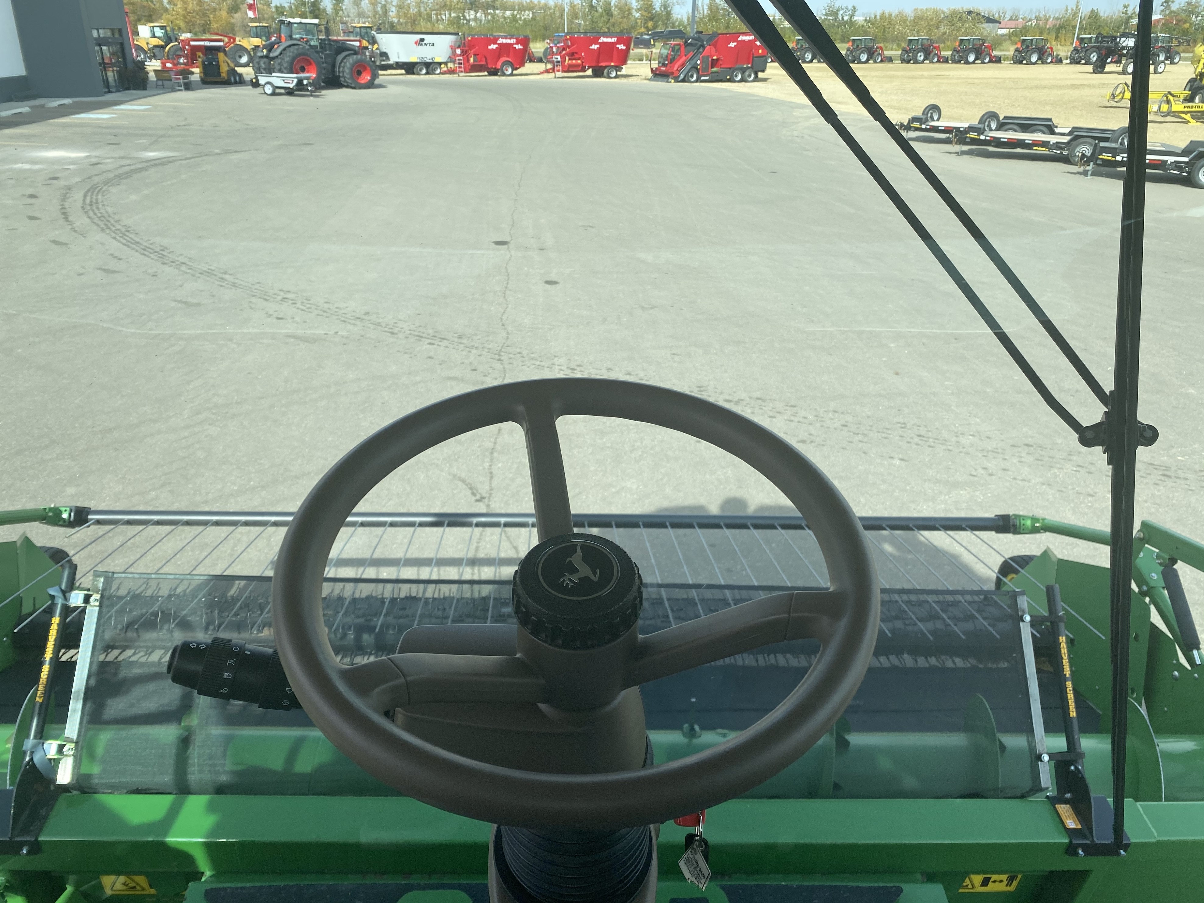 2013 John Deere S690 Combine