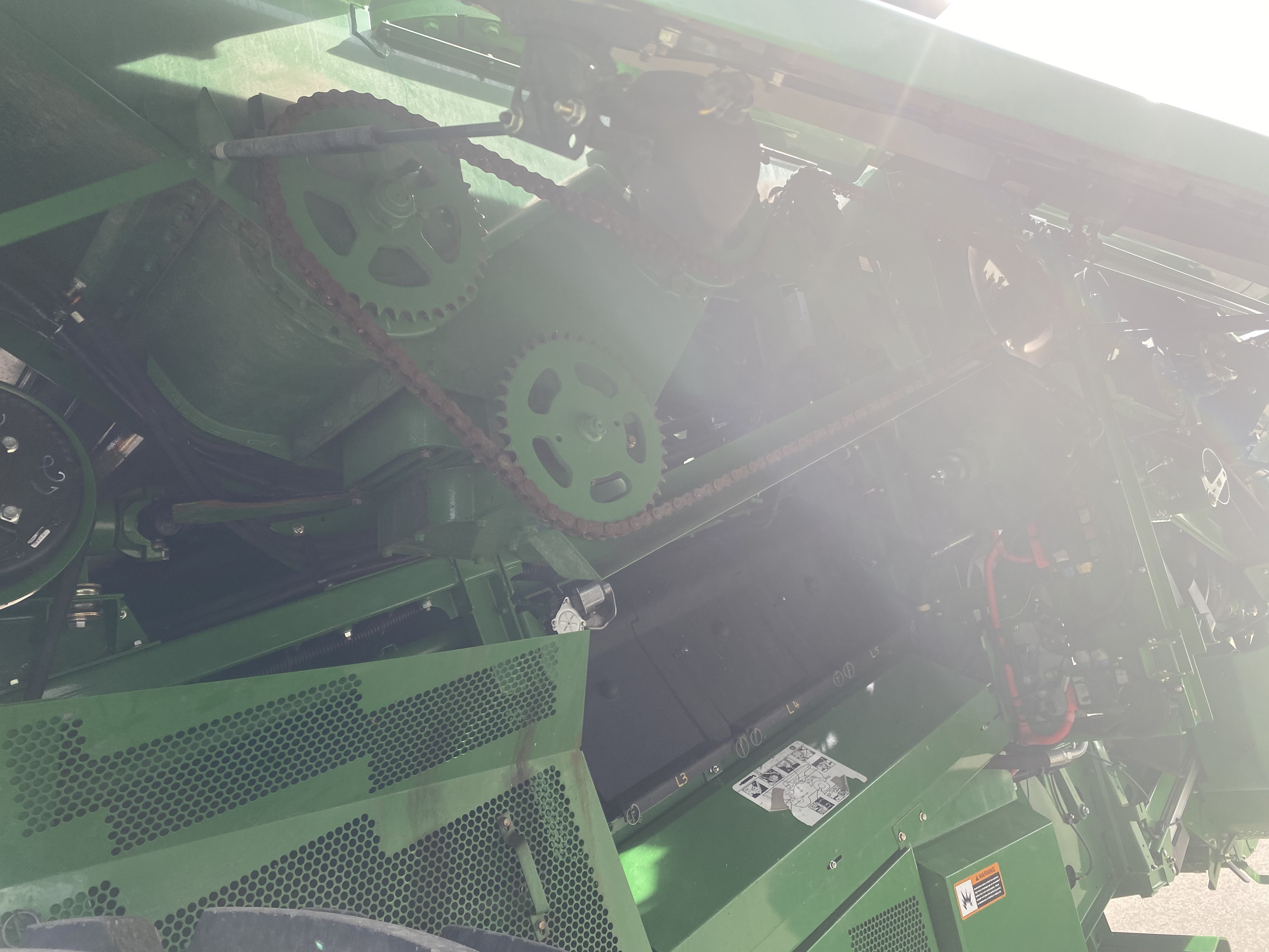 2013 John Deere S690 Combine