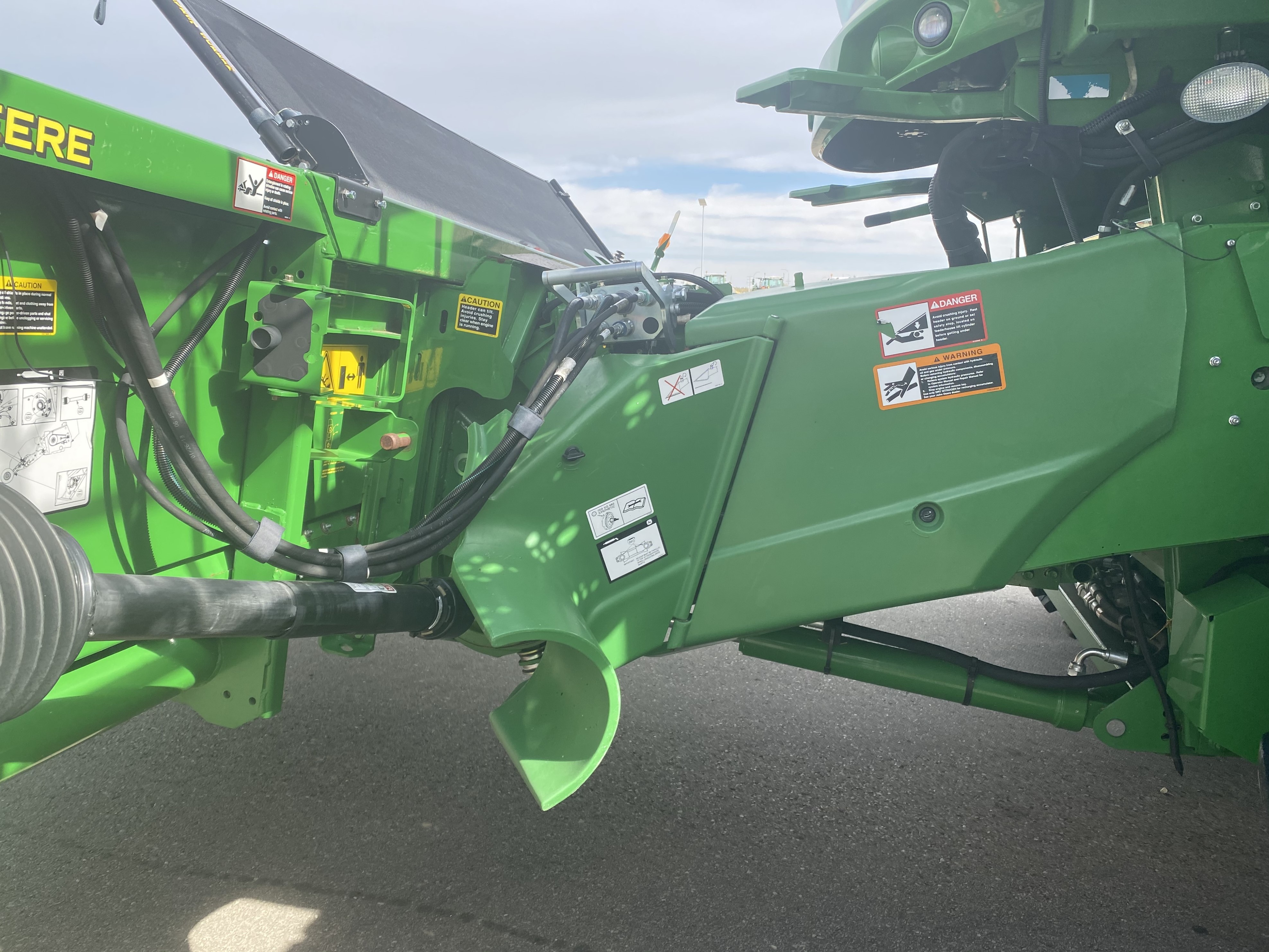 2013 John Deere S690 Combine