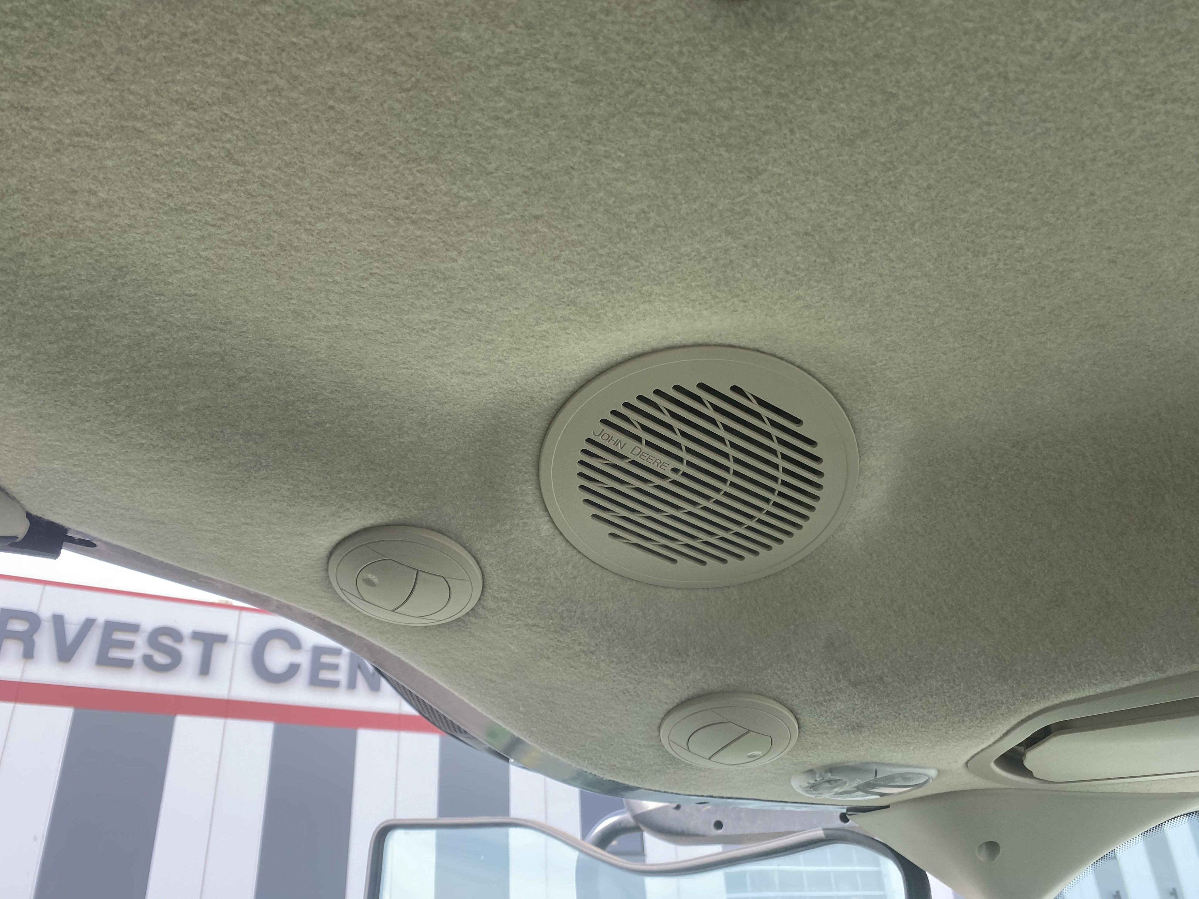 2013 John Deere S690 Combine