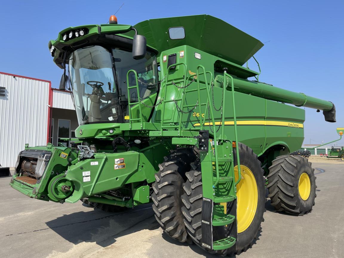 2014 John Deere S680 Combine