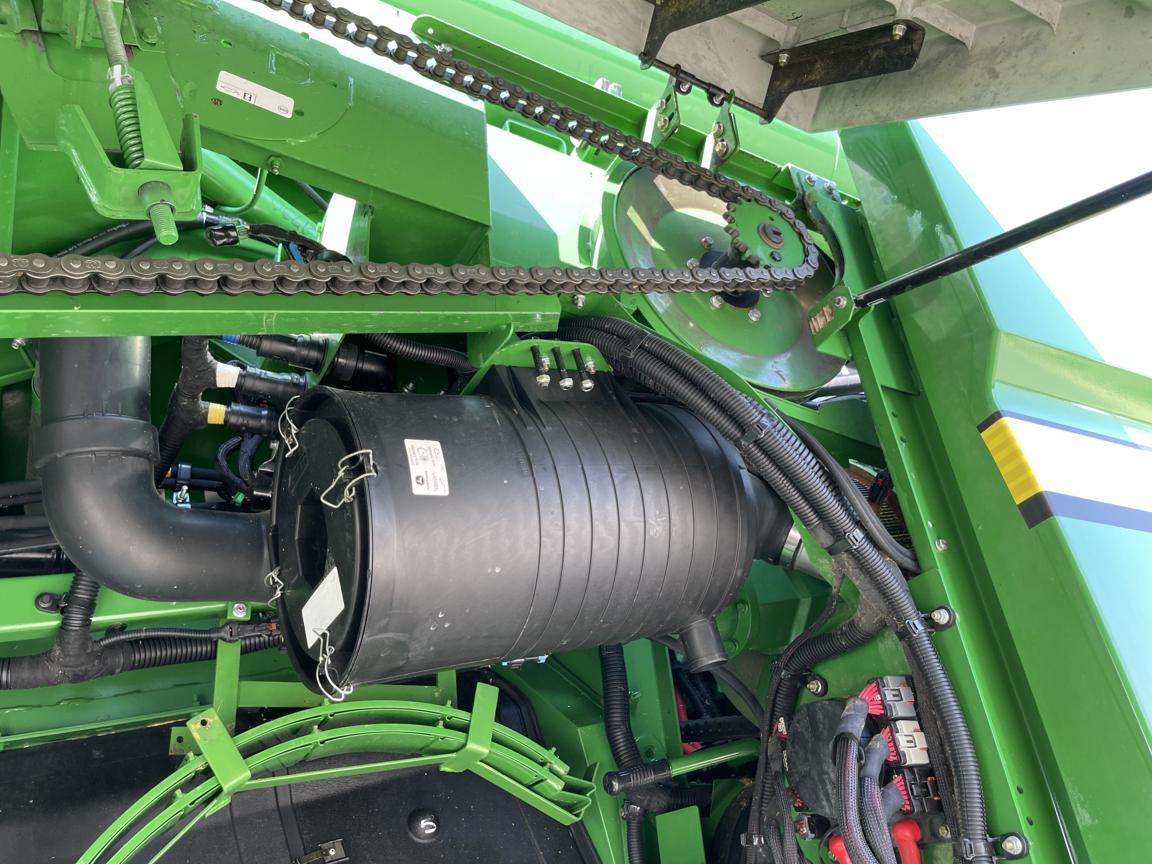 2014 John Deere S680 Combine
