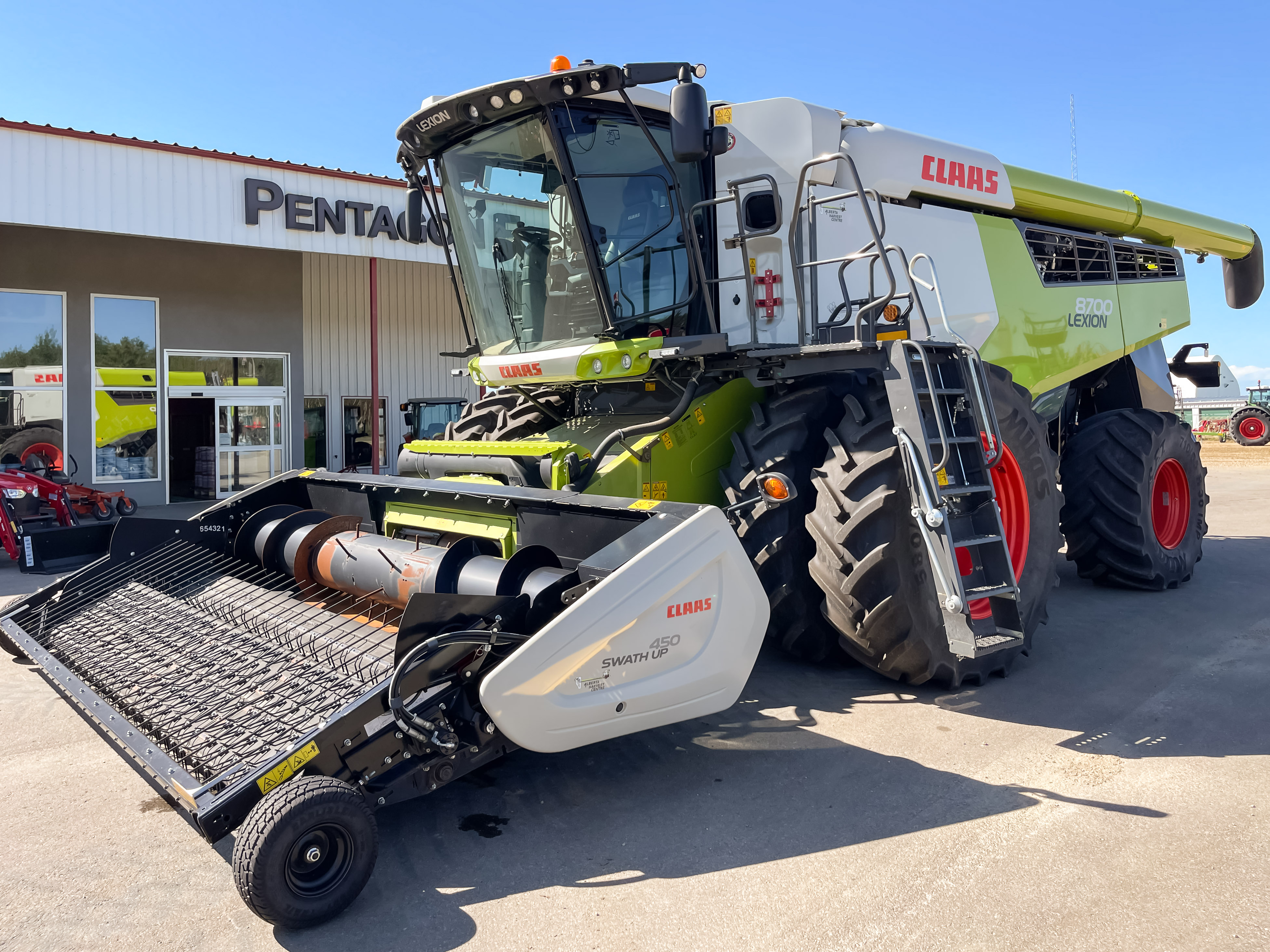 2020 CLAAS 8700 Combine