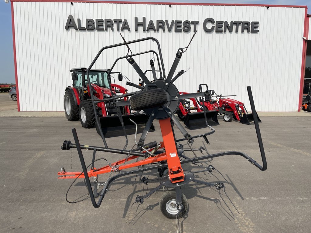 2017 Kubota TE4052T Tedder