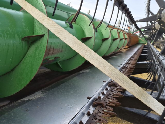 2016 John Deere 635F Header Combine