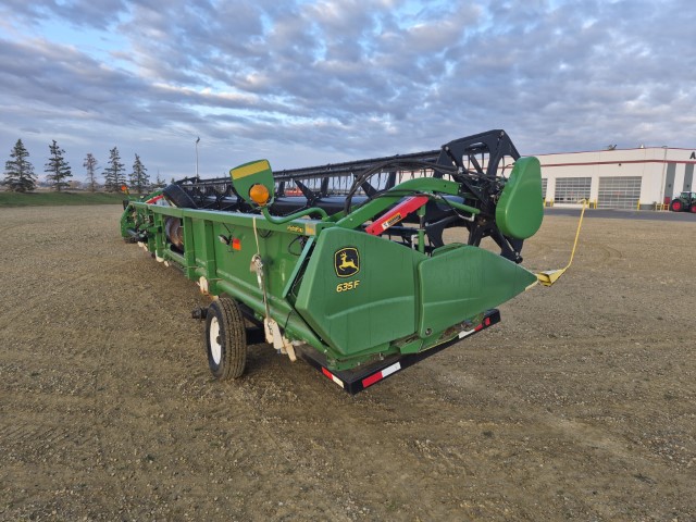 2016 John Deere 635F Header Combine
