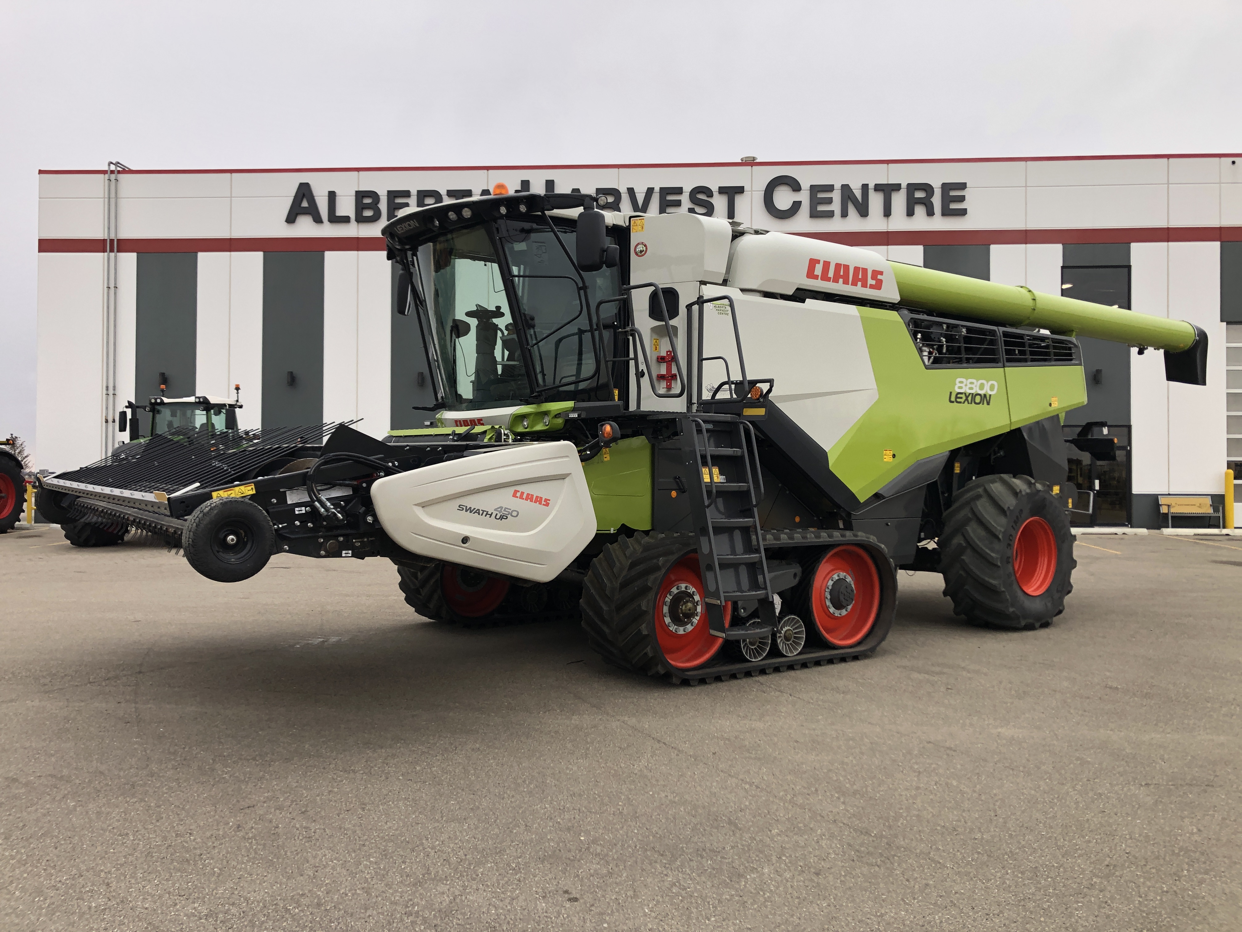 2022 CLAAS 8800TT Combine