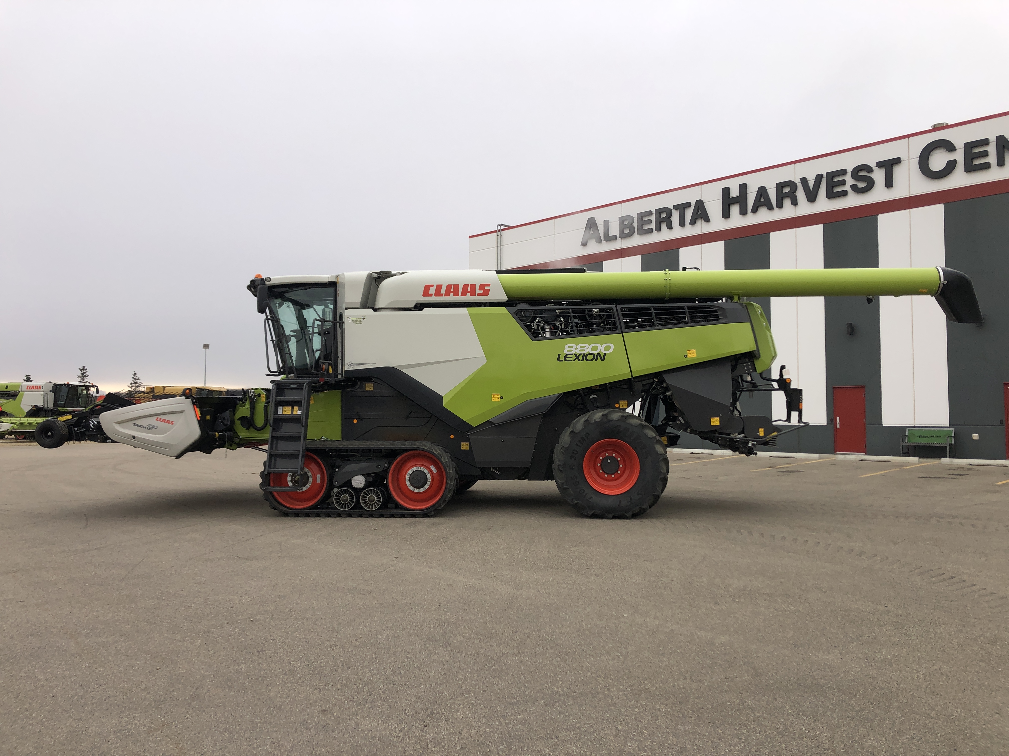 2022 CLAAS 8800TT Combine