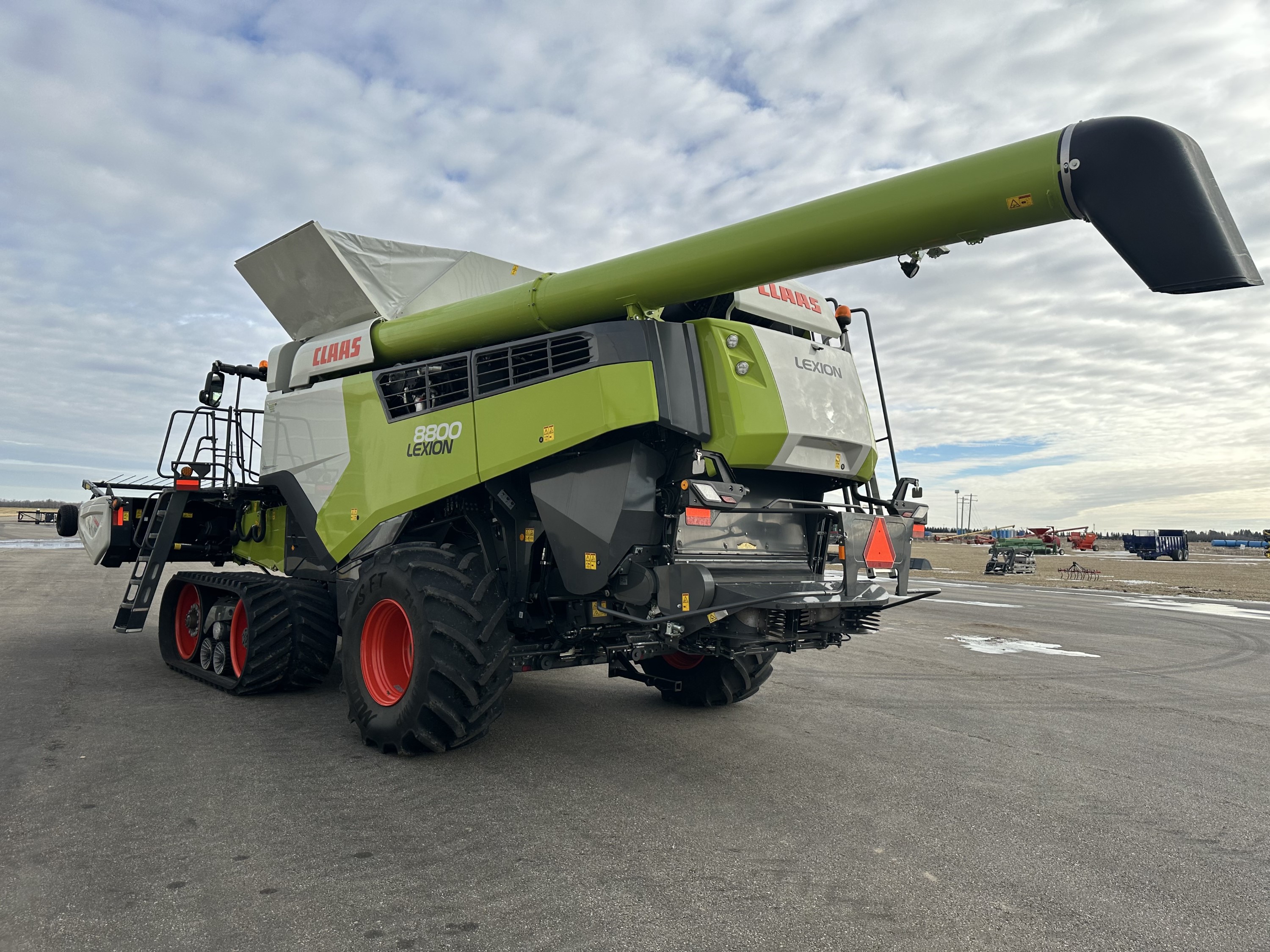 2022 CLAAS 8800TT Combine