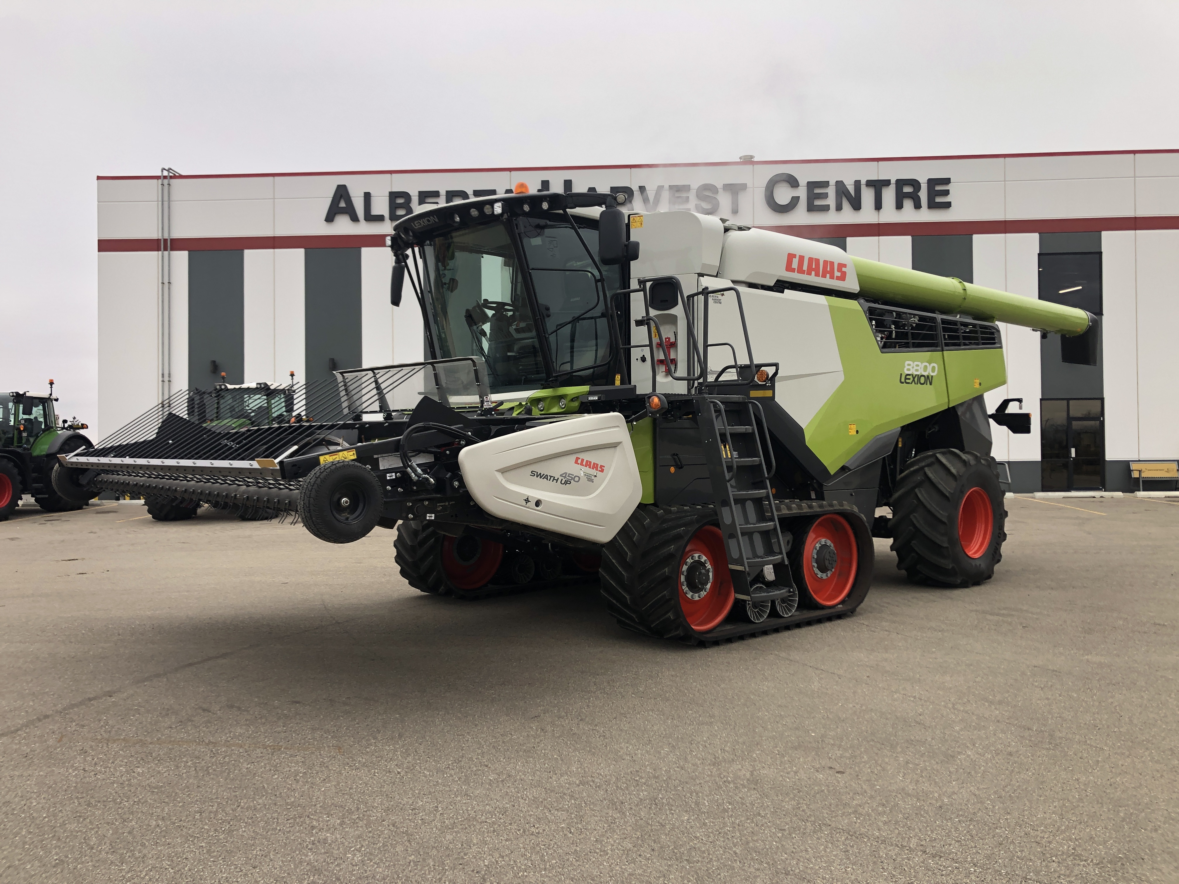 2022 CLAAS 8800TT Combine