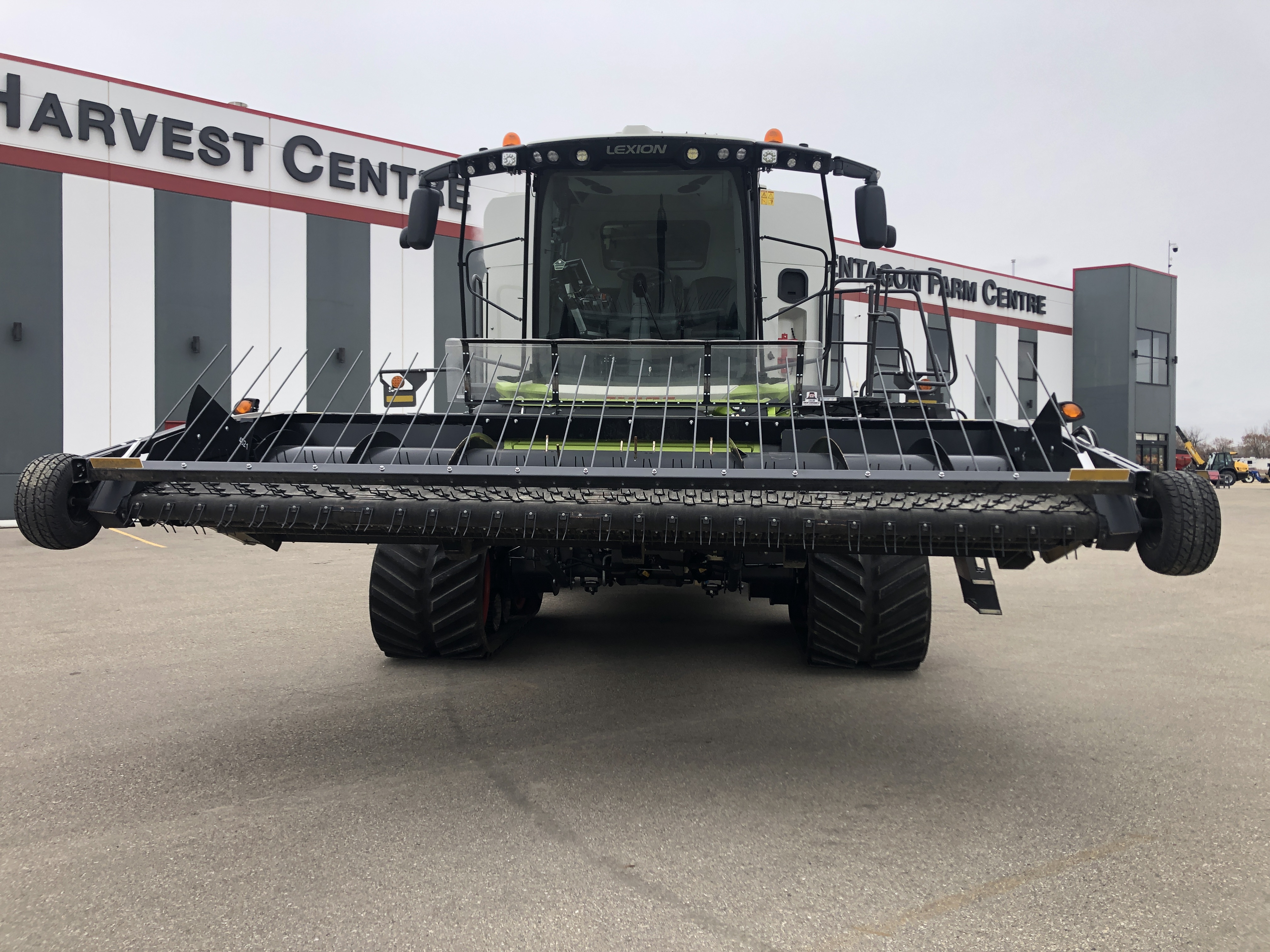 2022 CLAAS 8800TT Combine