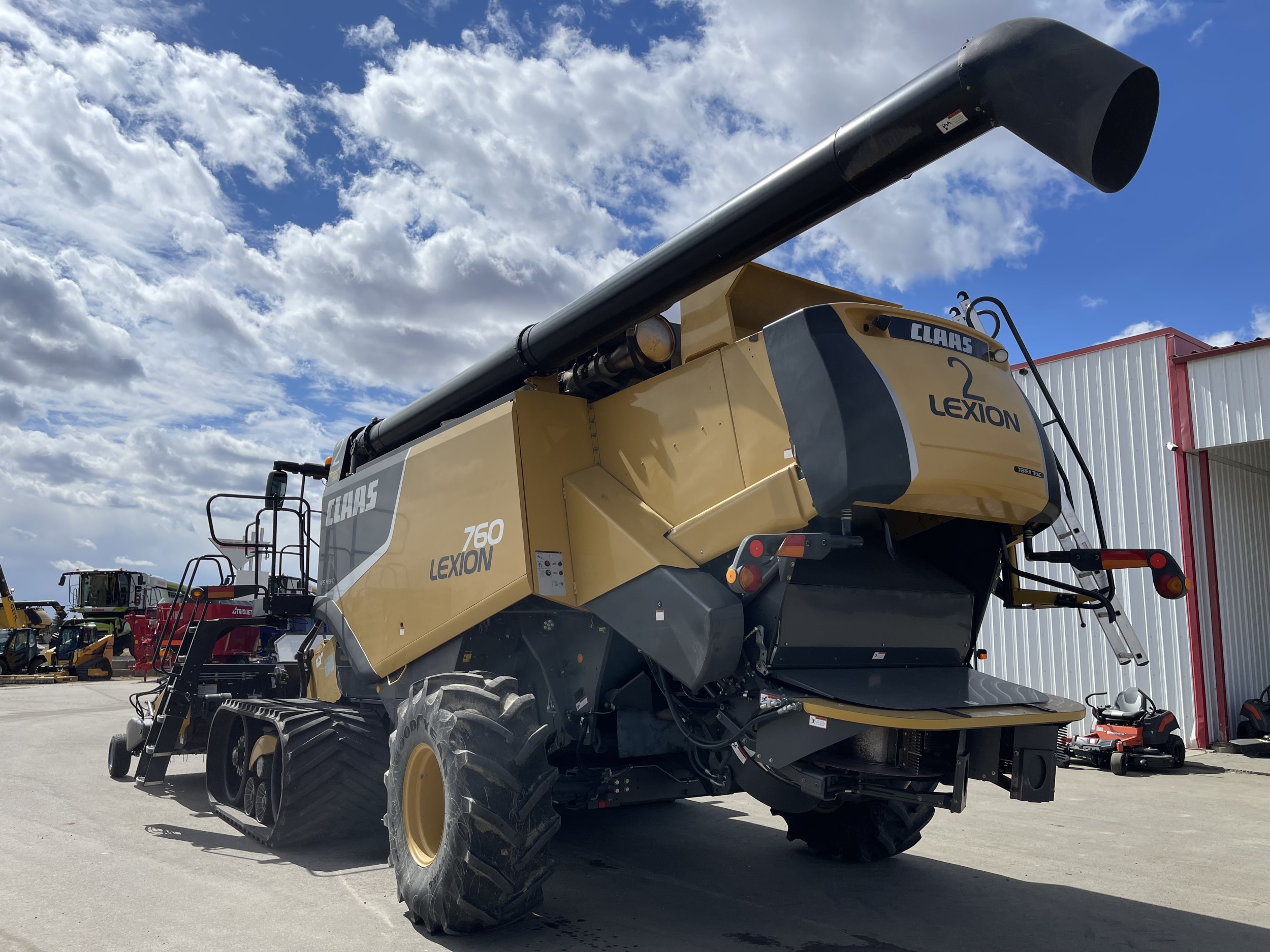 2012 CLAAS 760TT Combine