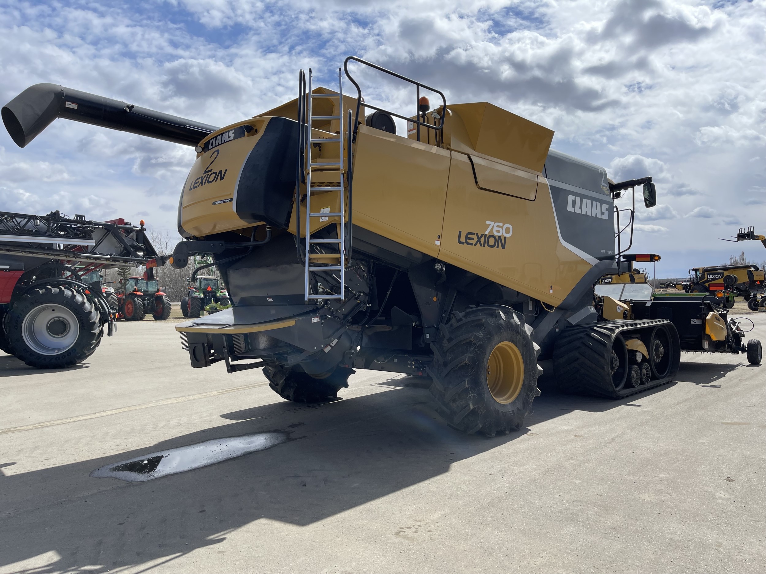 2012 CLAAS 760TT Combine