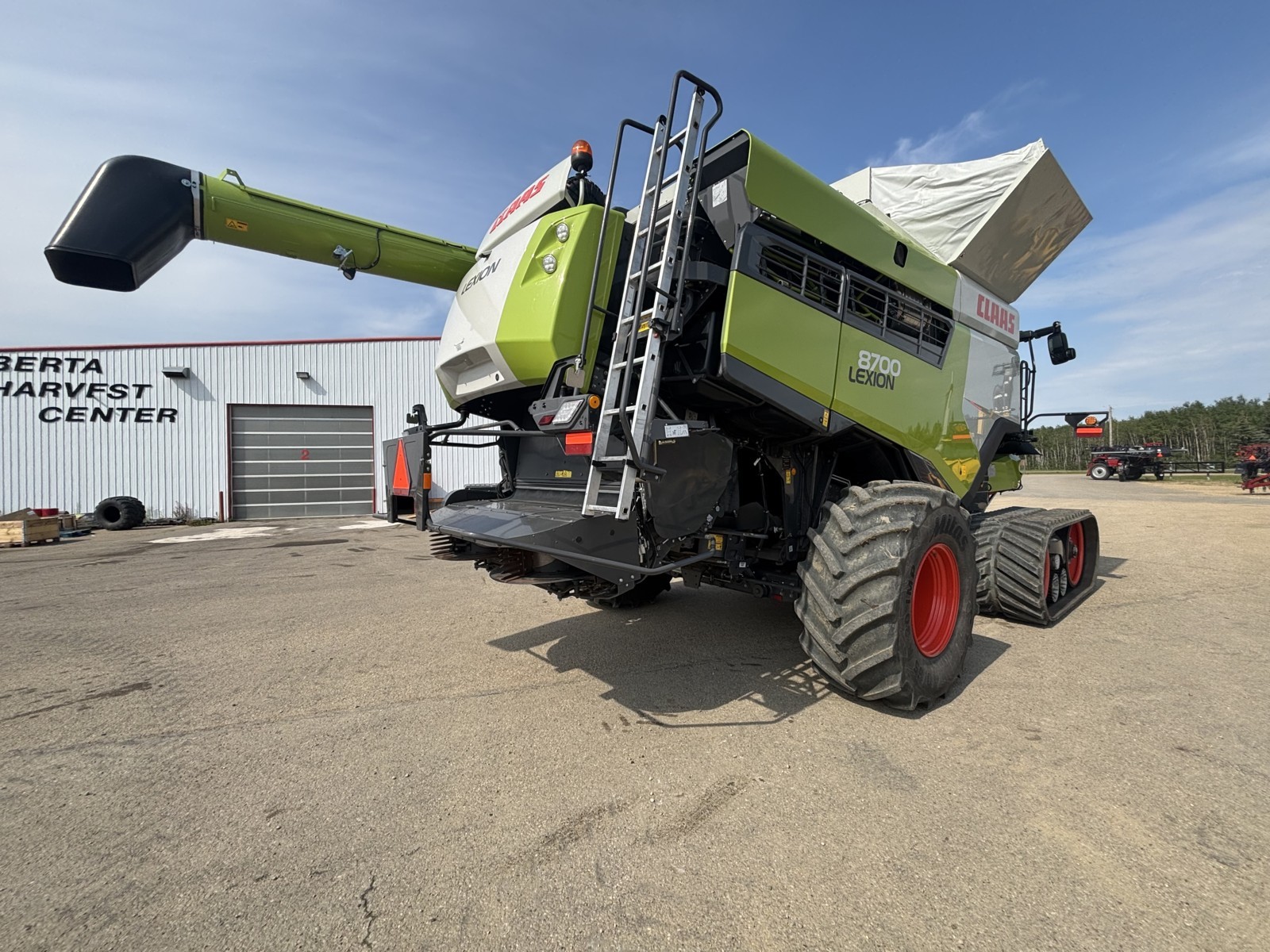 2022 CLAAS 8700TT Combine