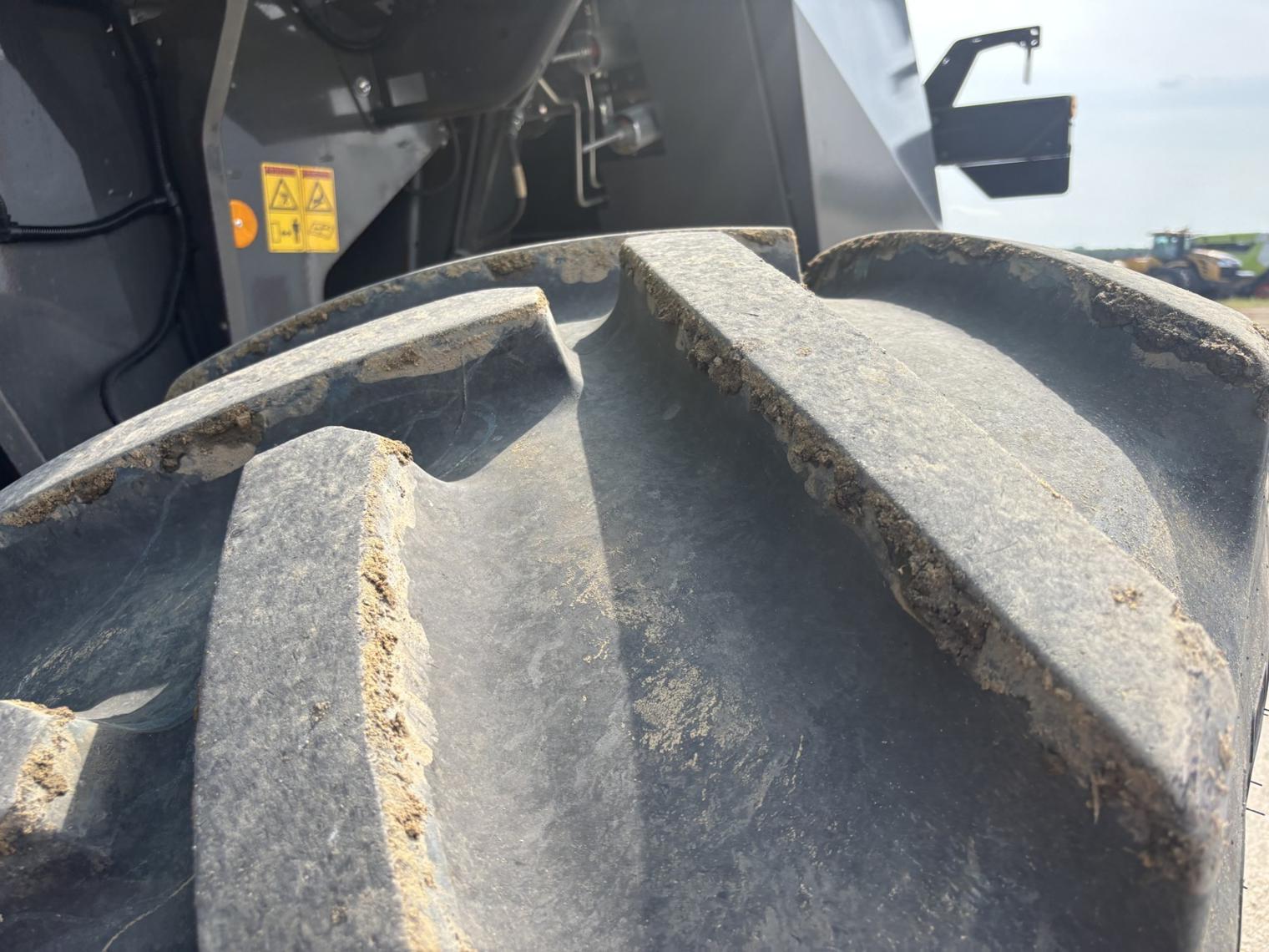 2022 CLAAS 8700TT Combine