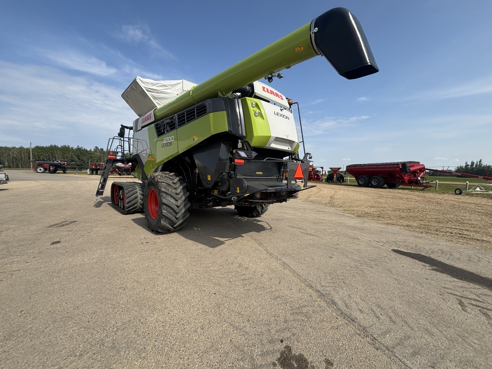 2022 CLAAS 8700TT Combine