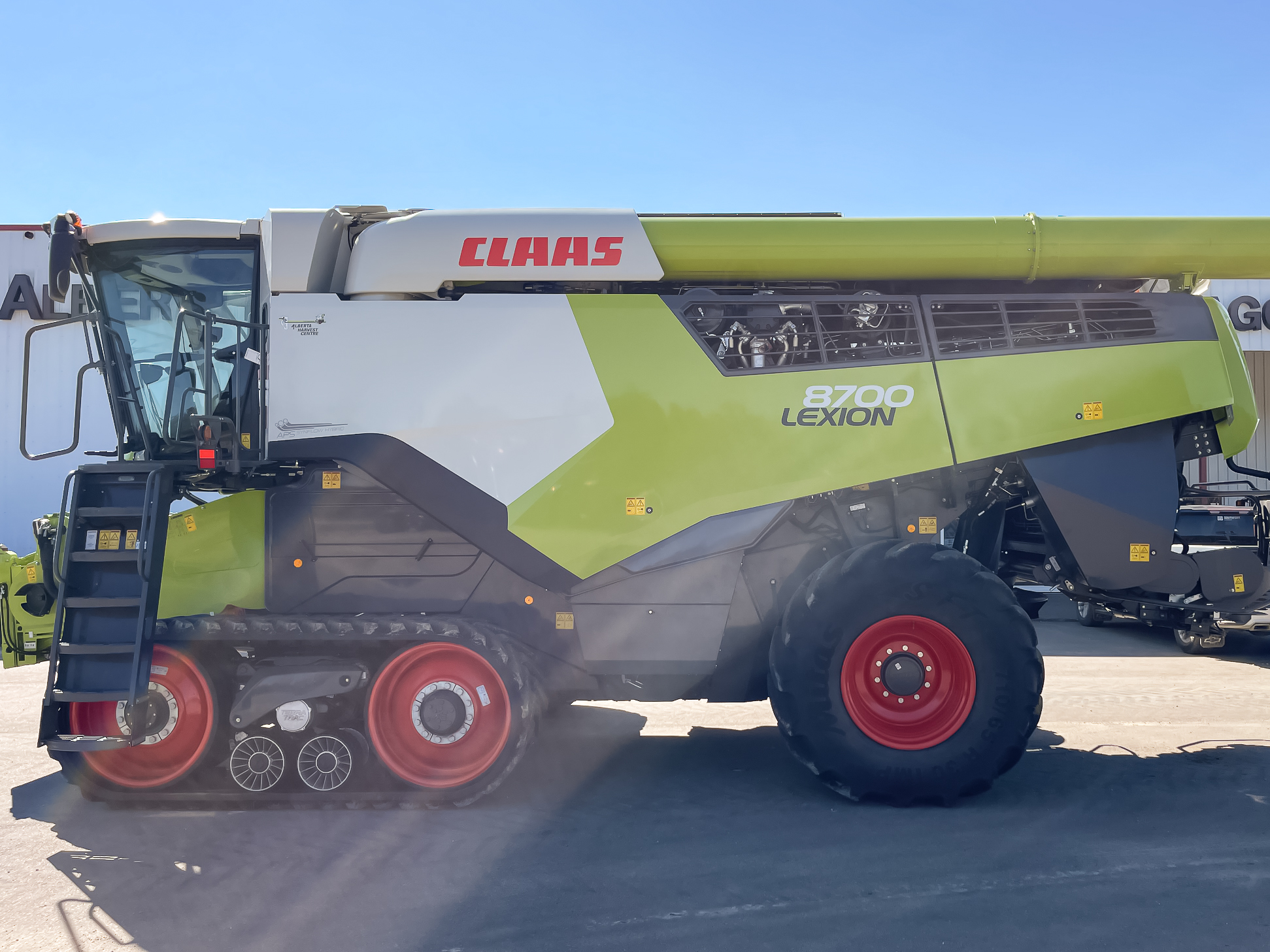 2022 CLAAS 8700TT Combine