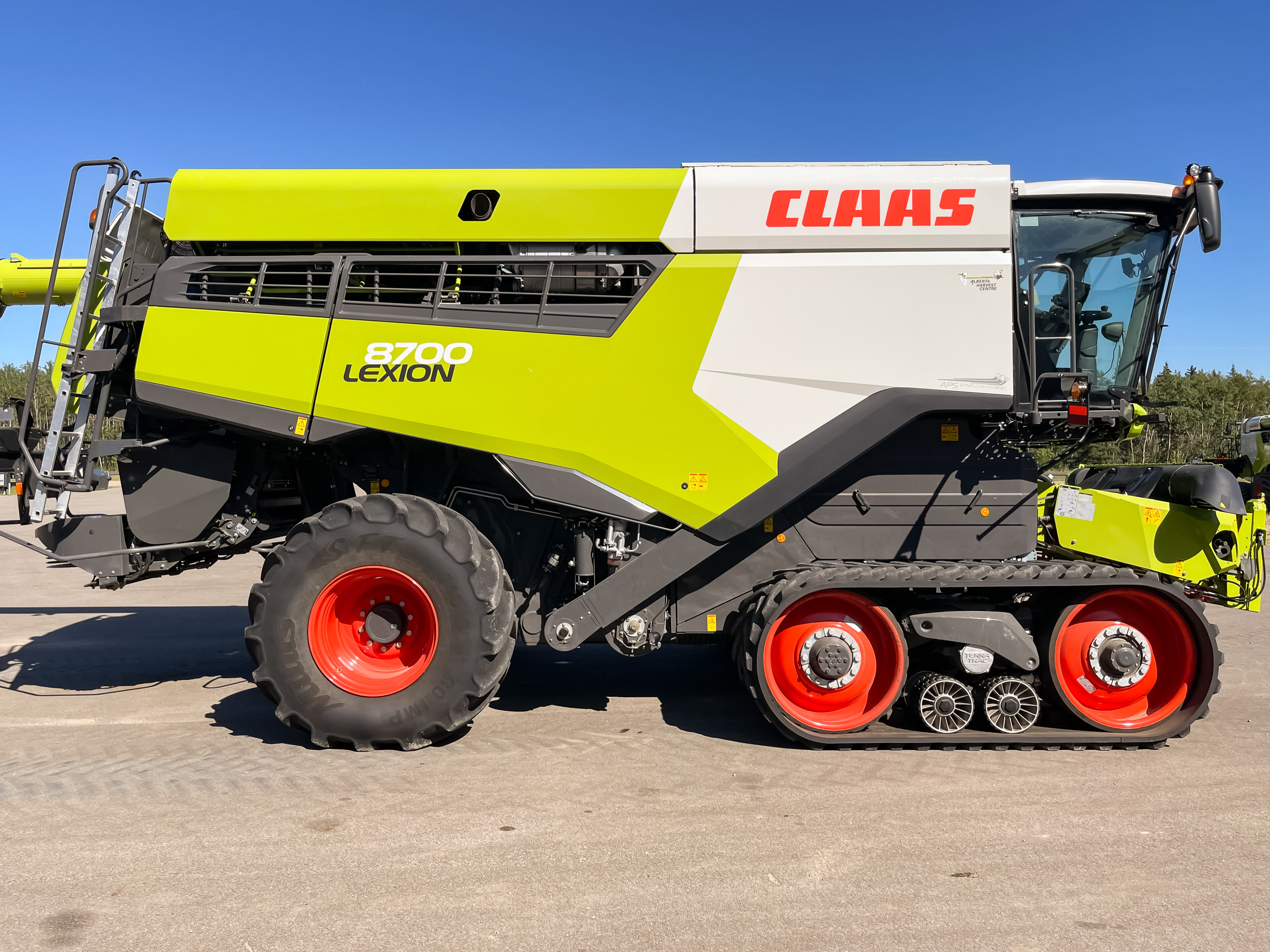 2022 CLAAS 8700TT Combine