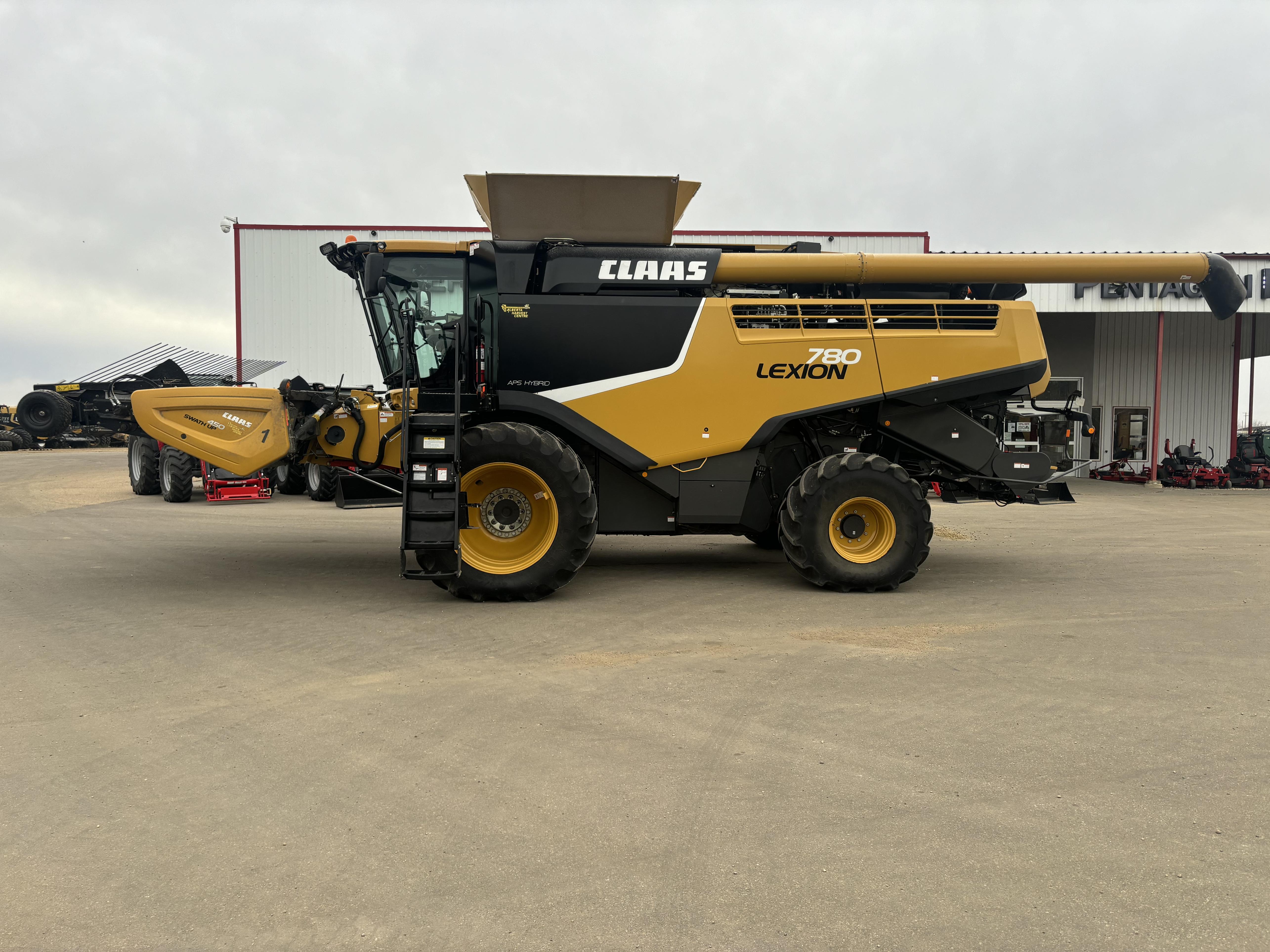 2018 CLAAS 780 Combine