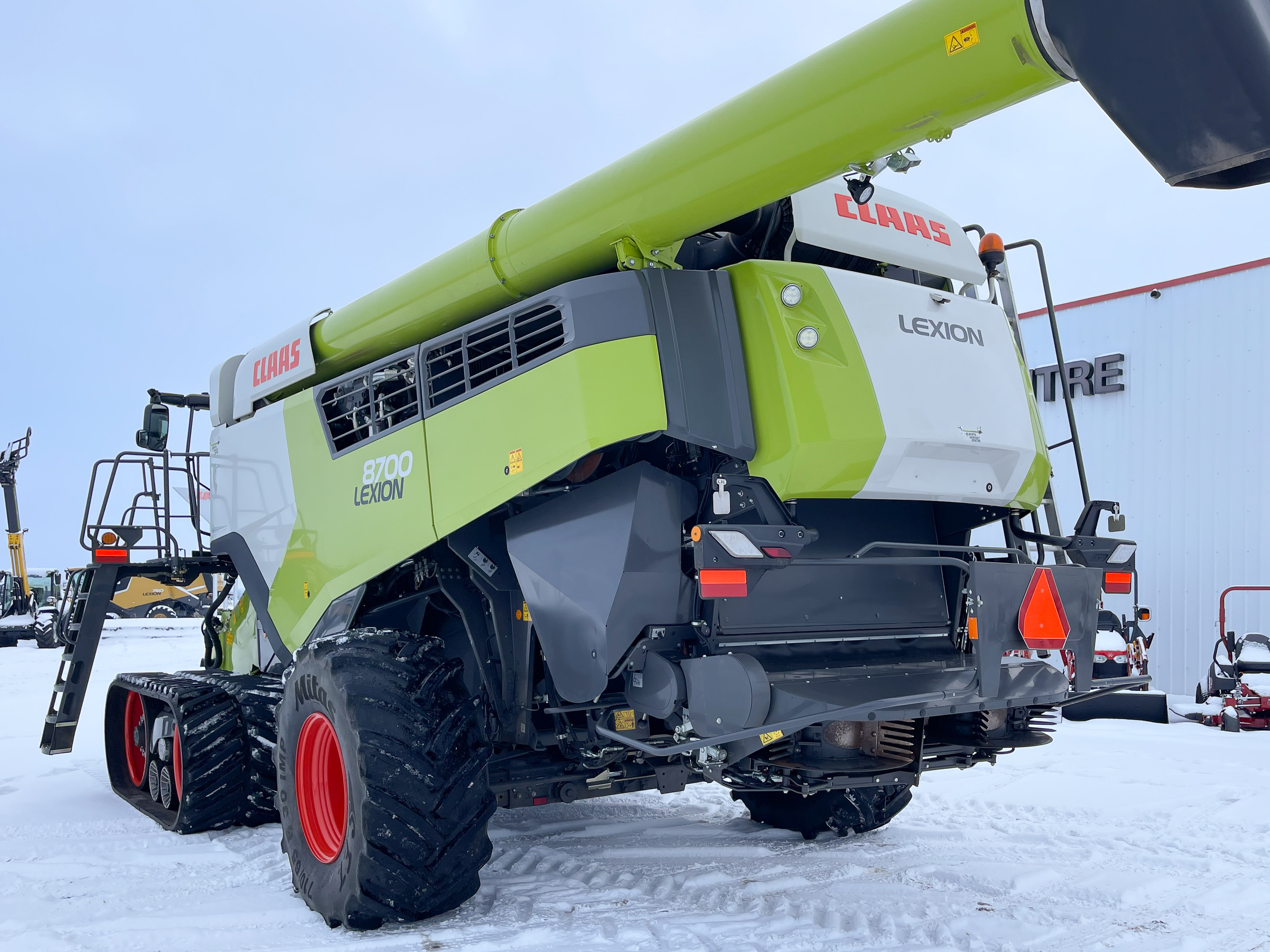 2022 CLAAS 8700TT Combine