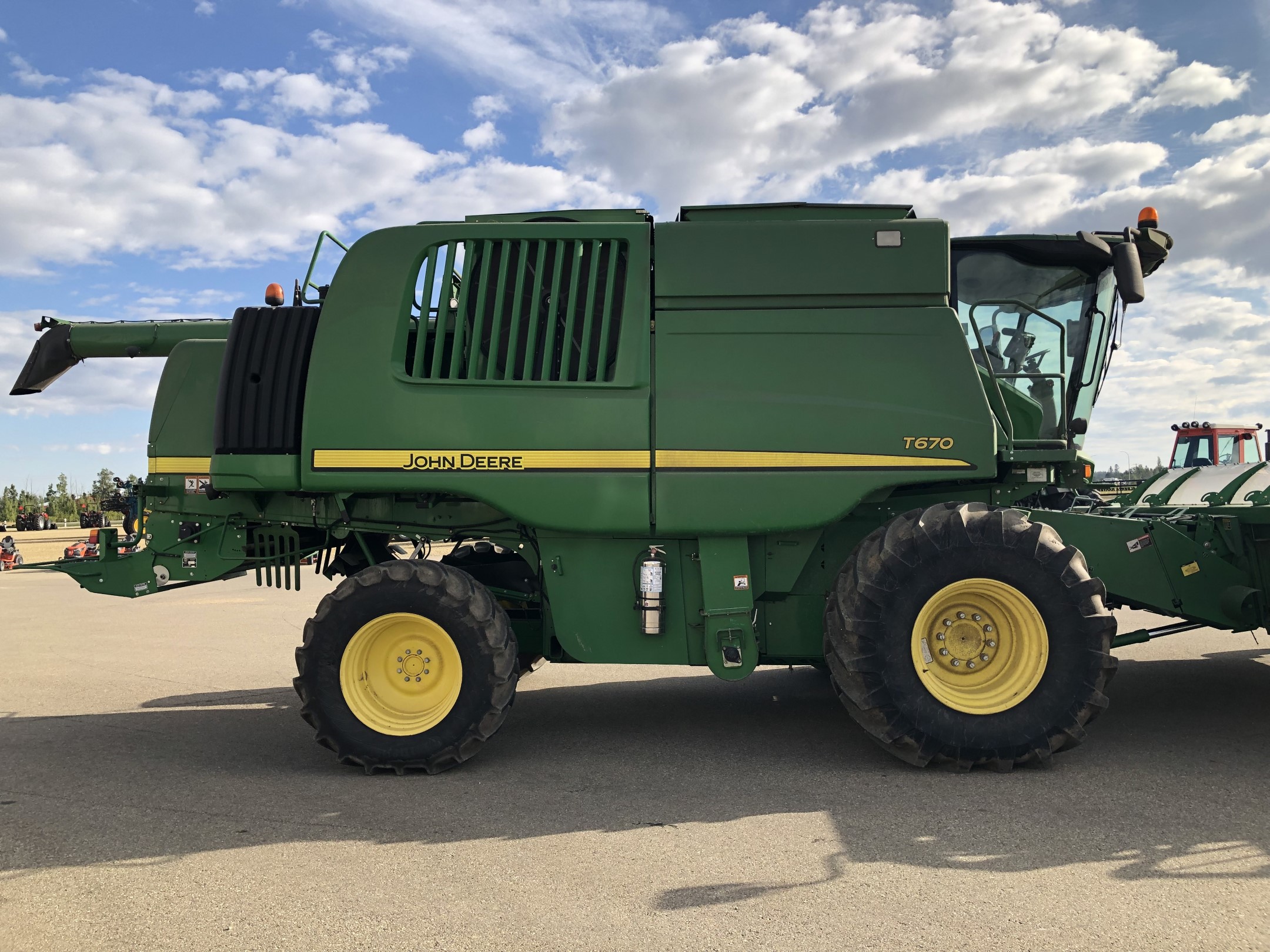 2014 John Deere T670 Combine