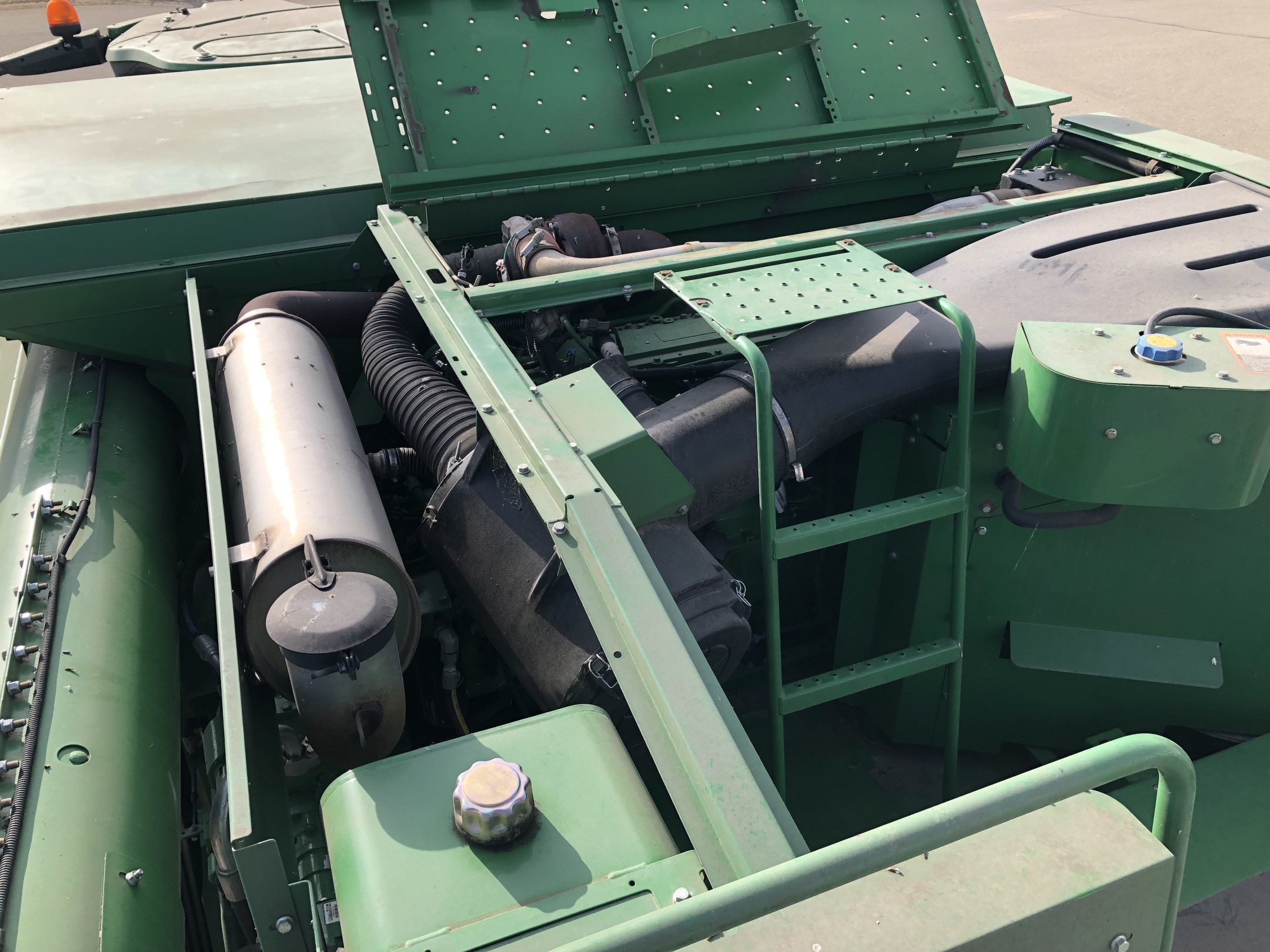 2014 John Deere T670 Combine