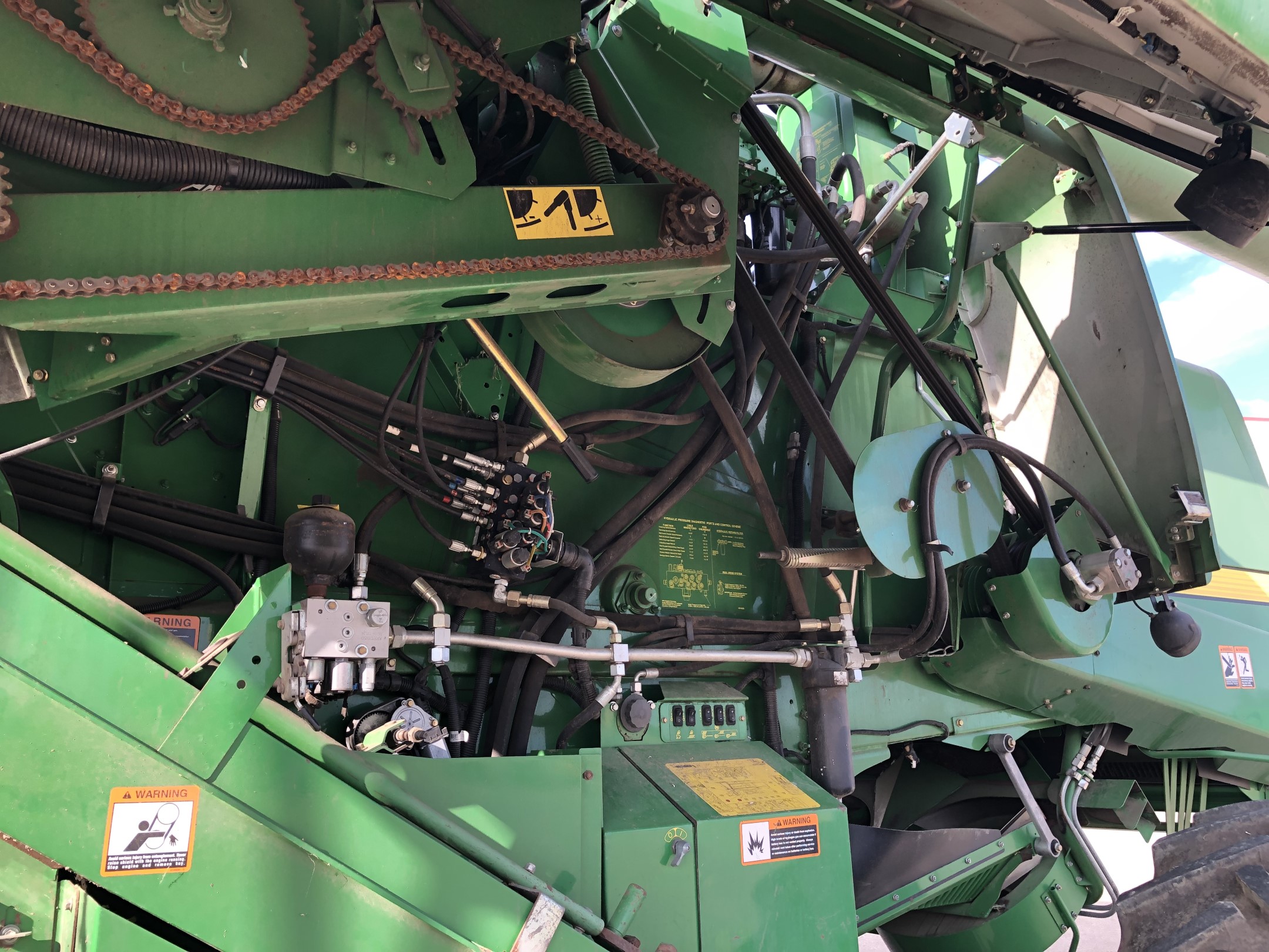 2014 John Deere T670 Combine