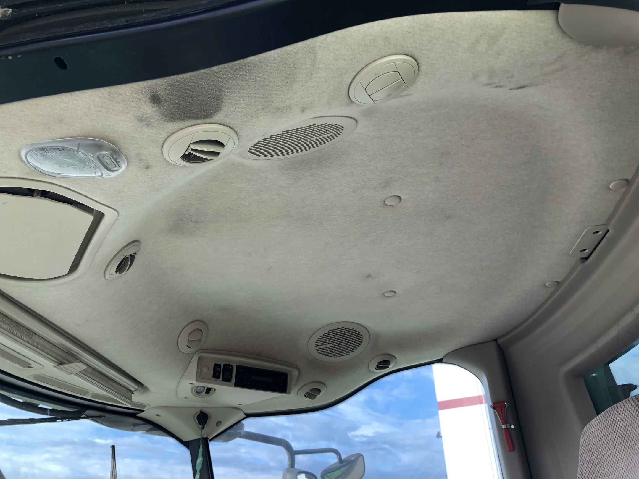 2014 John Deere T670 Combine